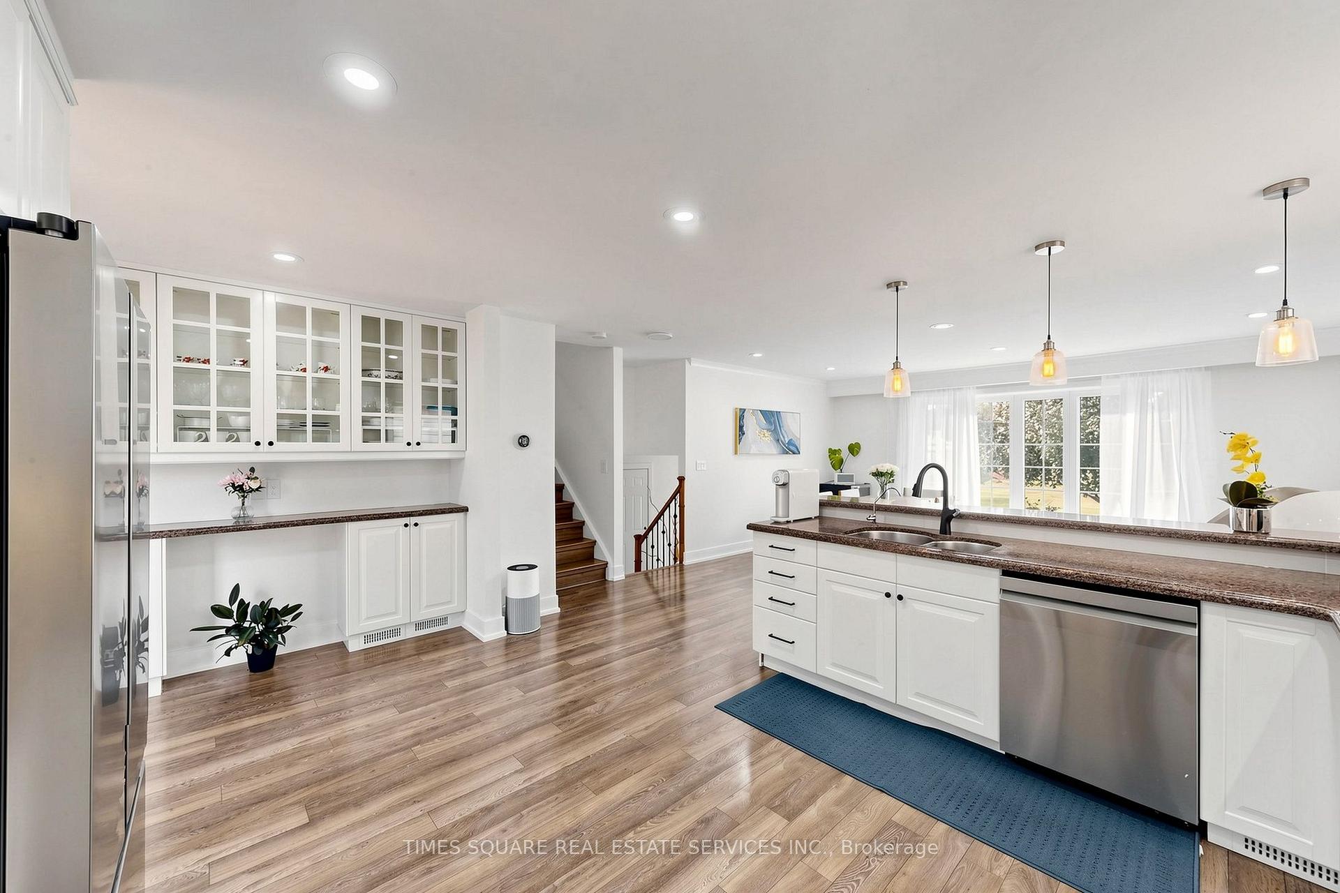 Photo 29 of 1493 Clinton Court, Burlington, Palmer — HOMEH