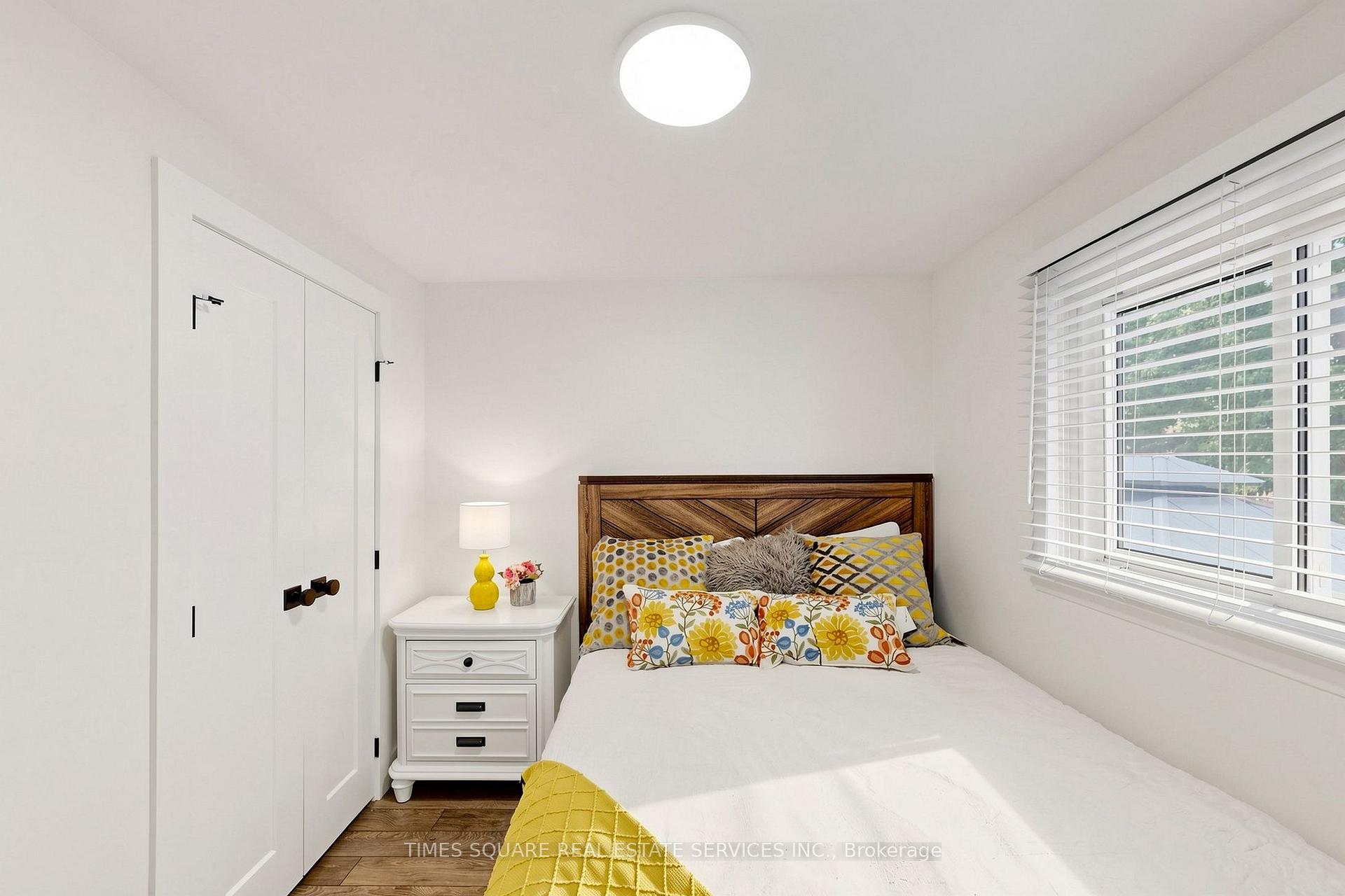 Photo 43 of 1493 Clinton Court, Burlington, Palmer — HOMEH