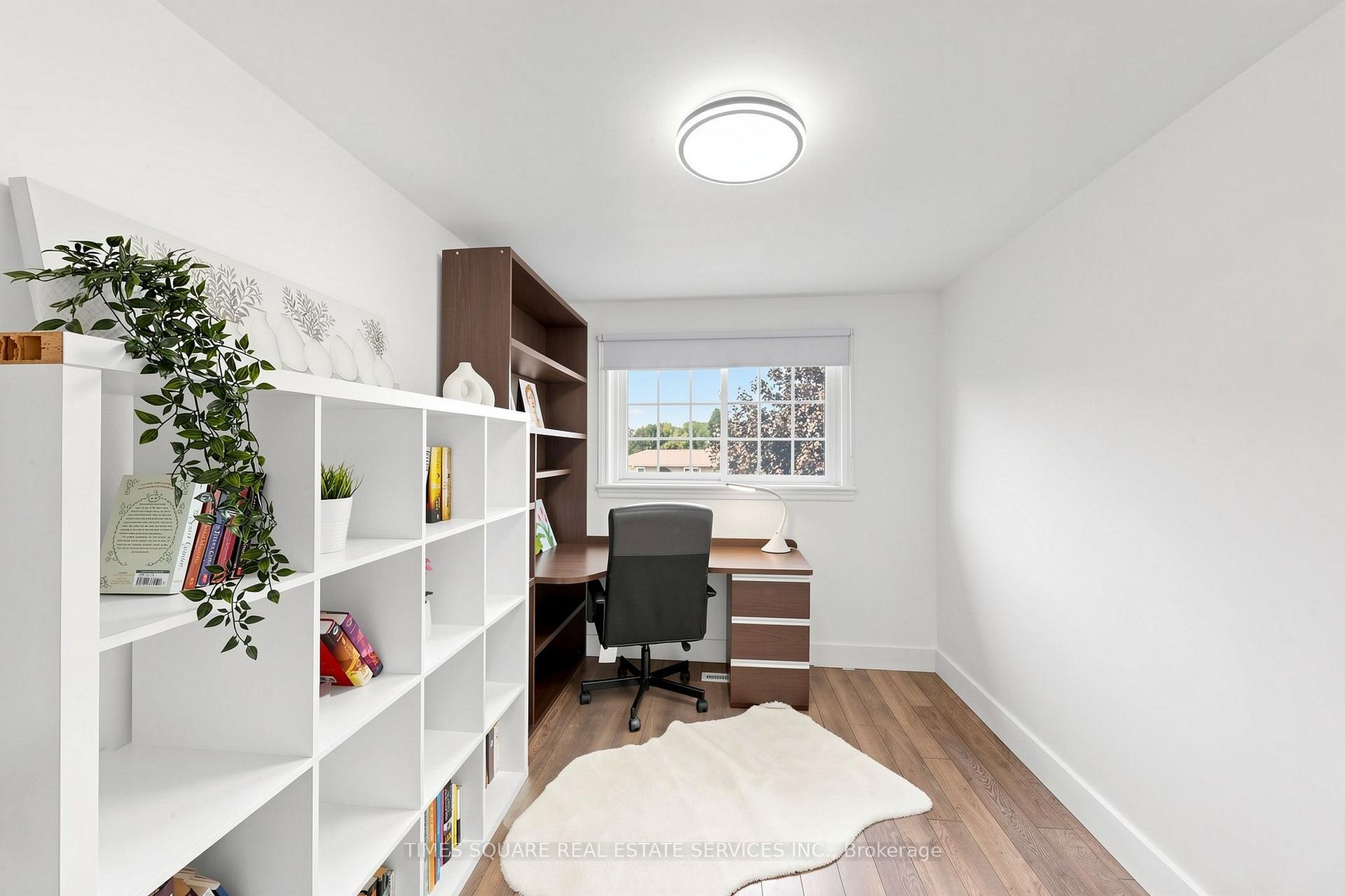 Photo 52 of 1493 Clinton Court, Burlington, Palmer — HOMEH