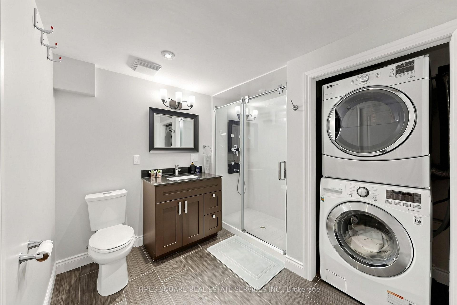 Photo 63 of 1493 Clinton Court, Burlington, Palmer — HOMEH