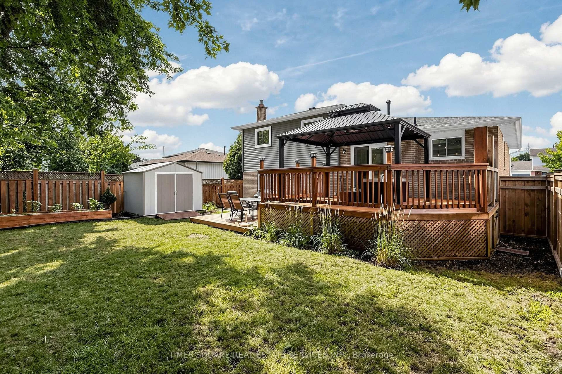 Photo 6 of 1493 Clinton Court, Burlington, Palmer — HOMEH