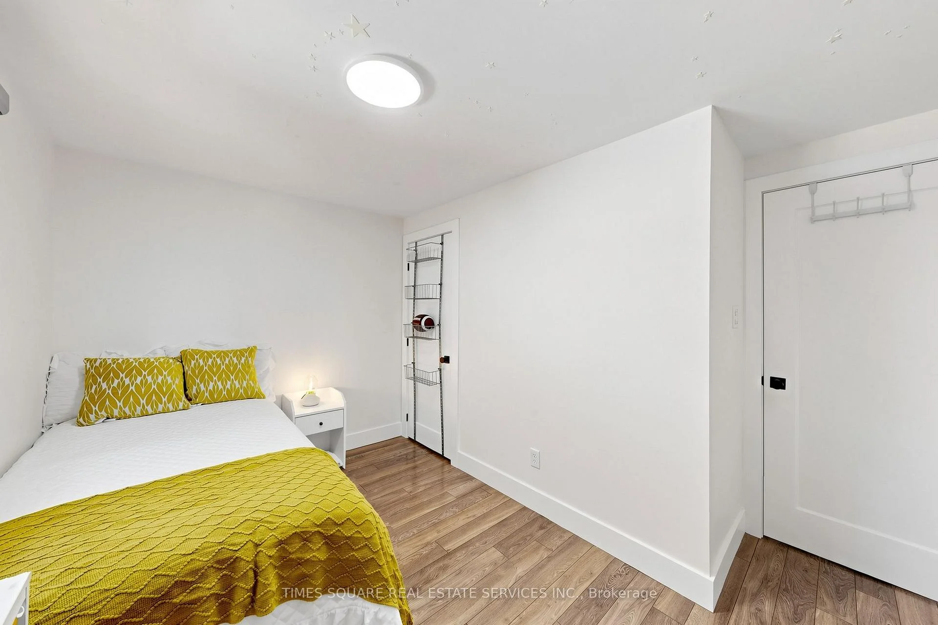 Photo 45 of 1493 Clinton Court, Burlington, Palmer — HOMEH