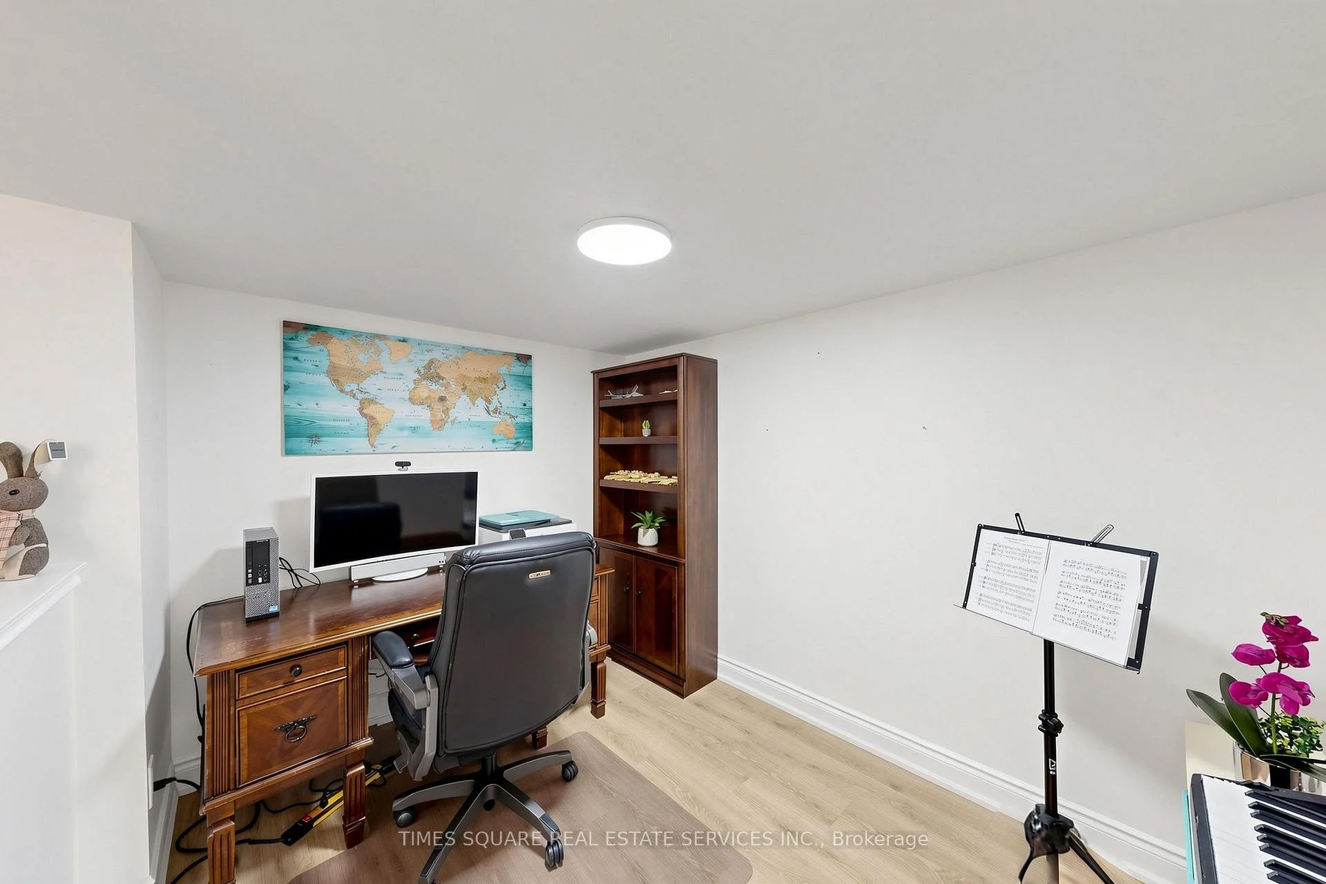Photo 53 of 1493 Clinton Court, Burlington, Palmer — HOMEH