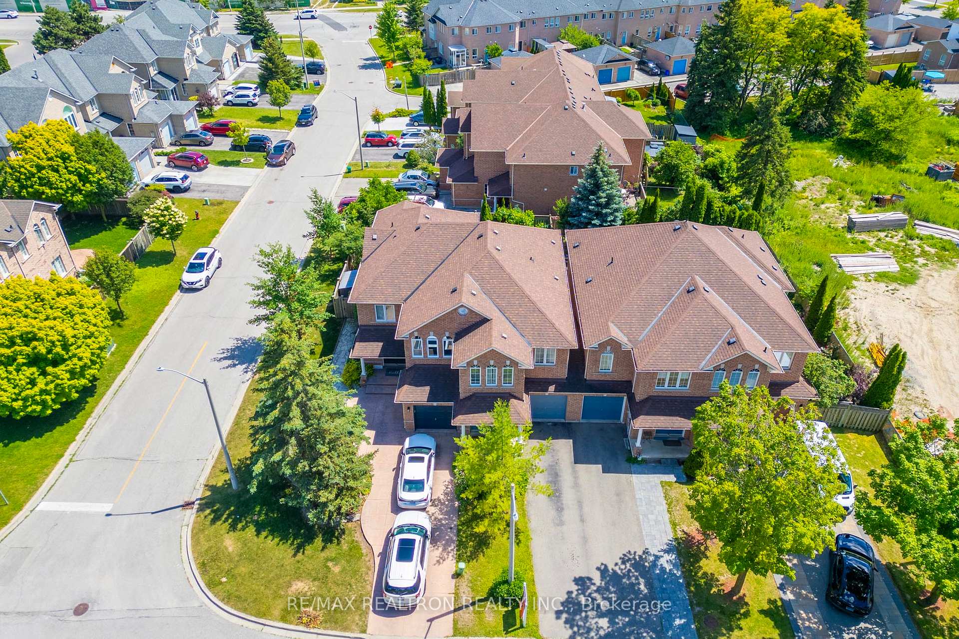 Photo 6 of 19 Naughton Drive, Richmond Hill, Westbrook — HOMEH
