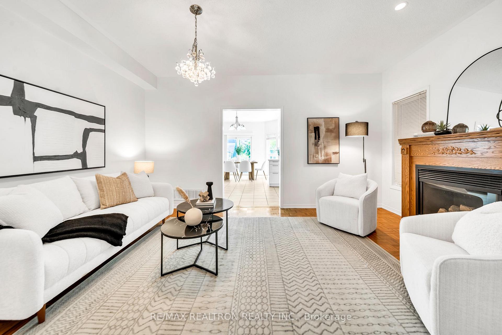 Photo 9 of 19 Naughton Drive, Richmond Hill, Westbrook — HOMEH