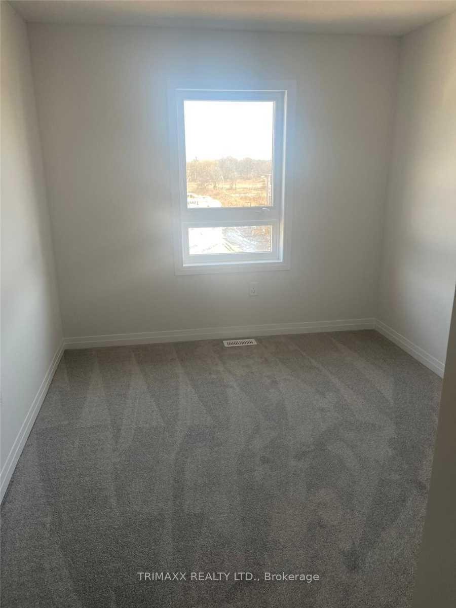 Photo 15 of Unit 26, 51 Sparrow Avenue, Cambridge, Little's Corners — HOMEH