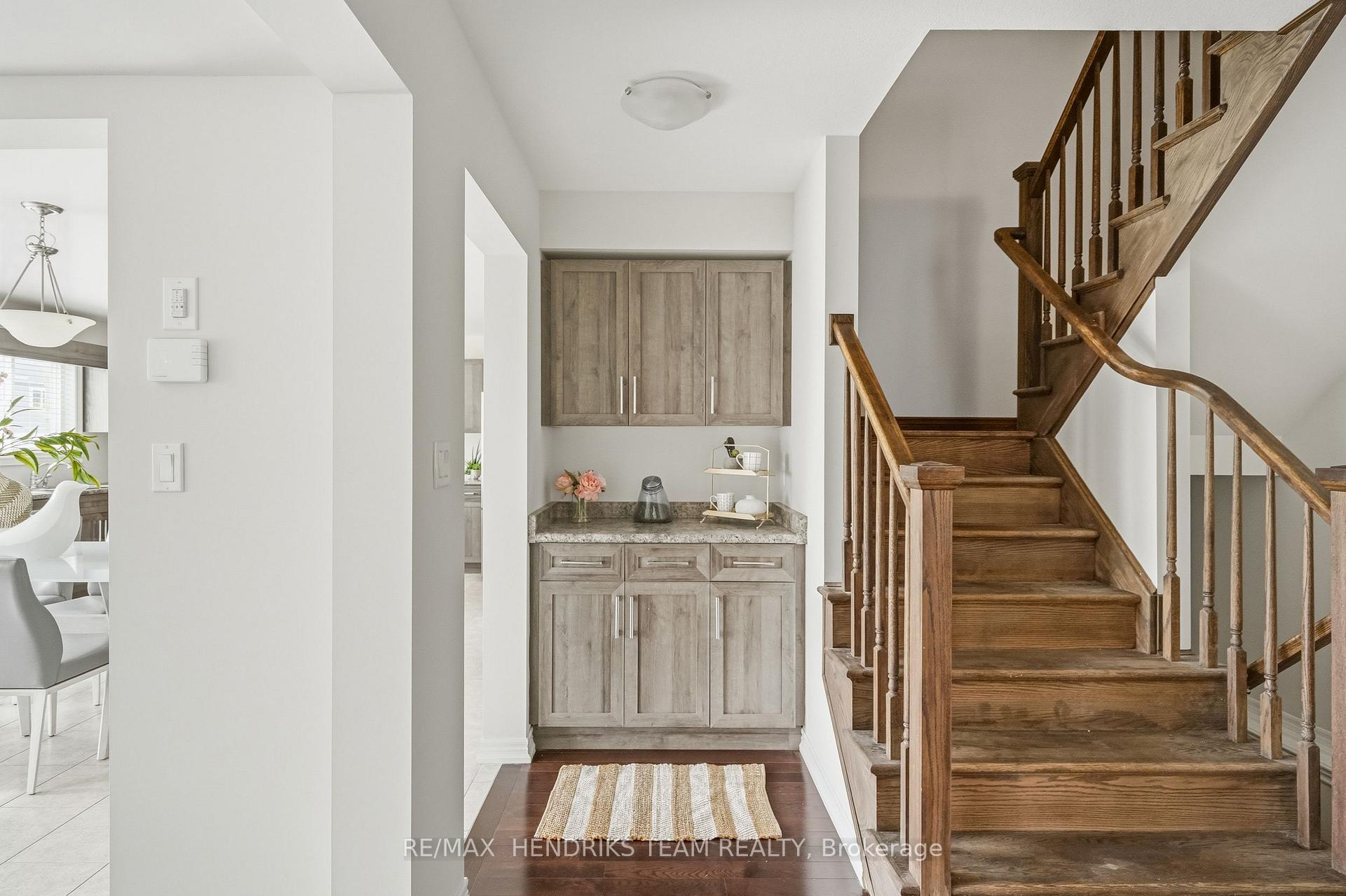 Photo 8 of 12 Riley Avenue, Pelham, Fonthill — HOMEH