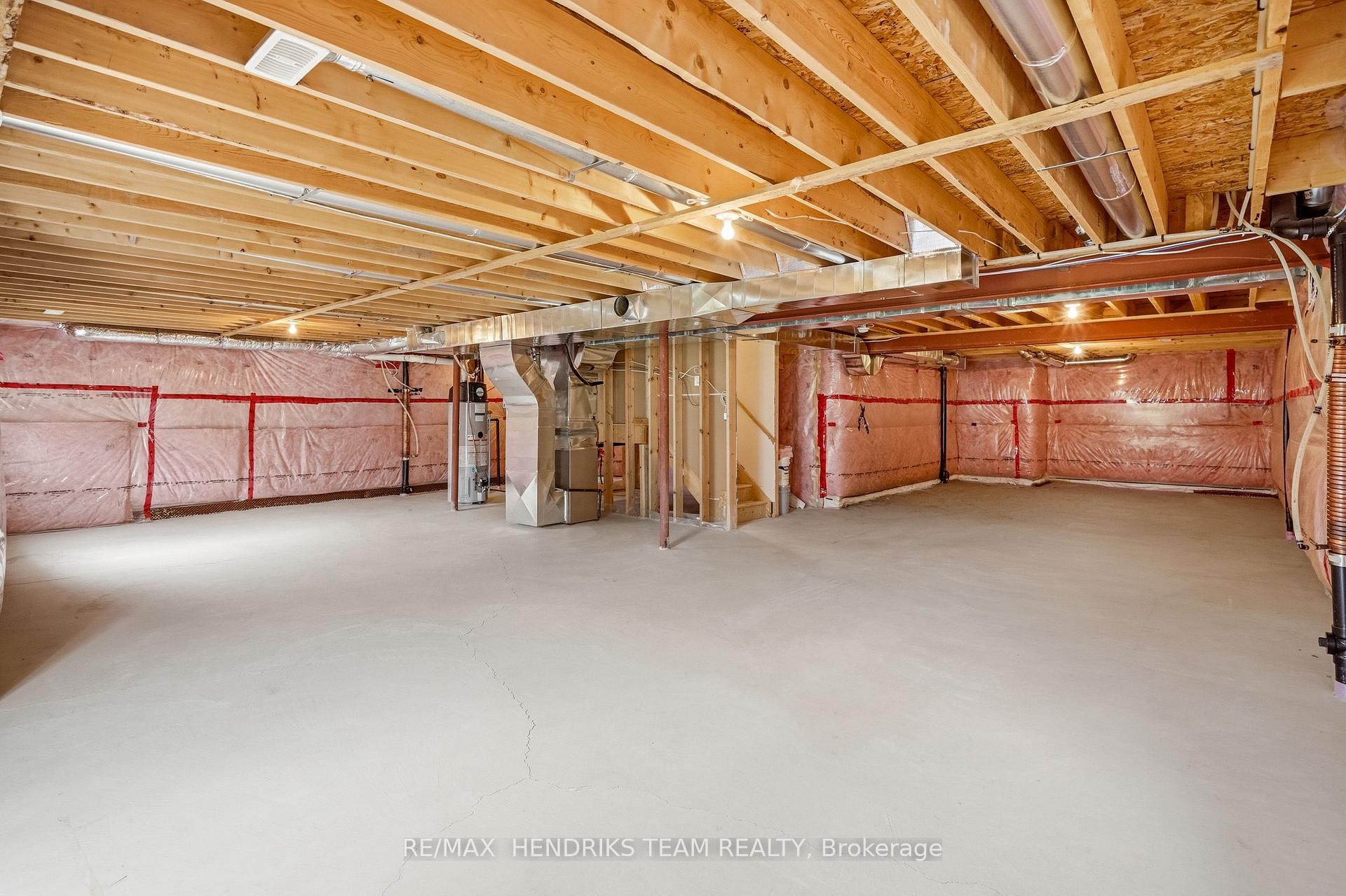 Photo 34 of 12 Riley Avenue, Pelham, Fonthill — HOMEH