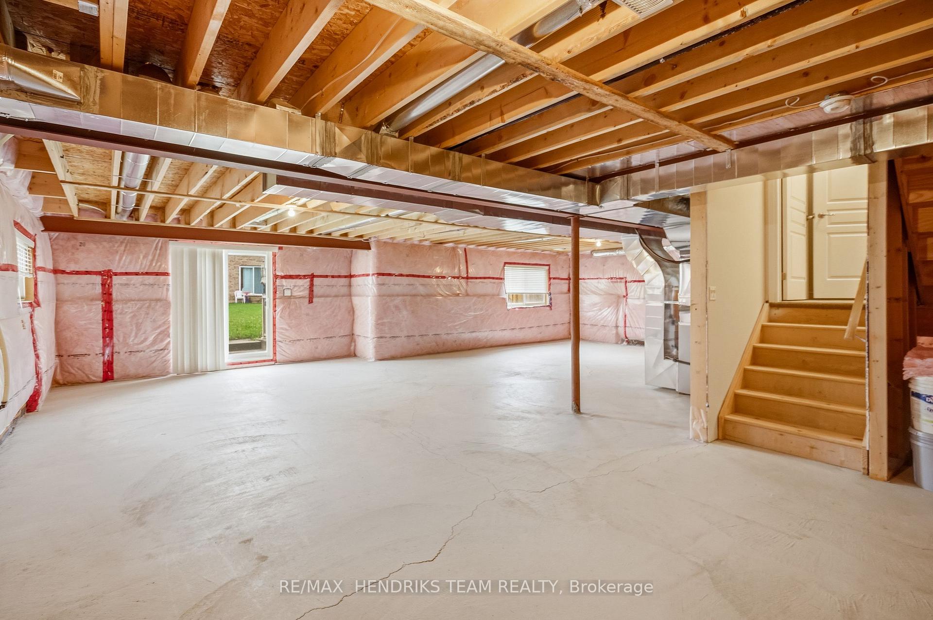 Photo 35 of 12 Riley Avenue, Pelham, Fonthill — HOMEH