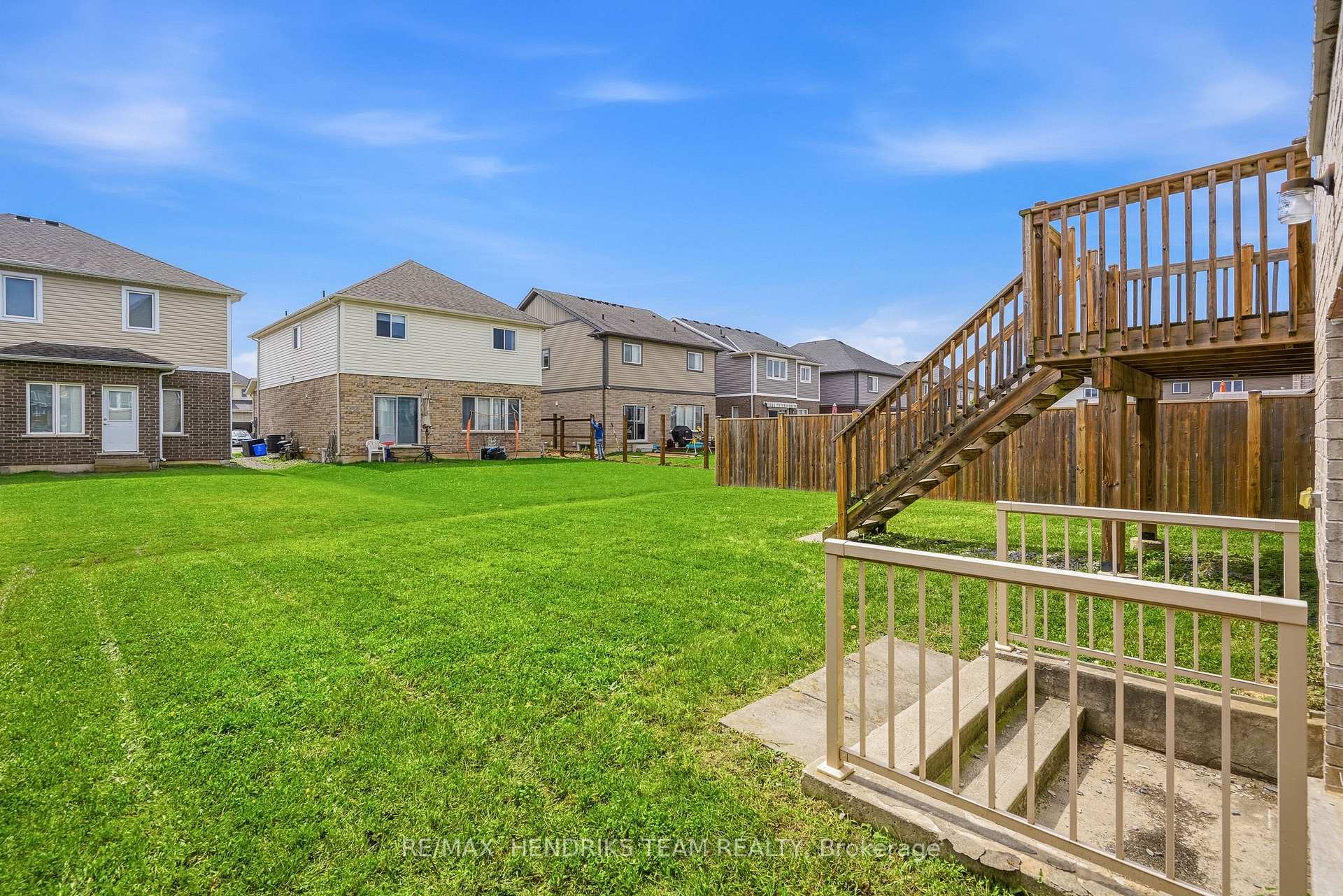 Photo 38 of 12 Riley Avenue, Pelham, Fonthill — HOMEH