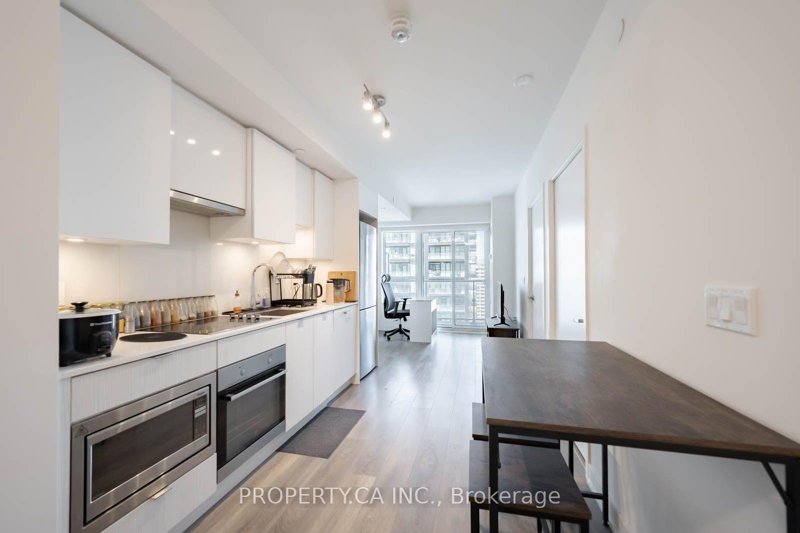 Photo 1 of Unit 2612, 99 Broadway Avenue, Toronto, Mount Pleasant West — HOMEH