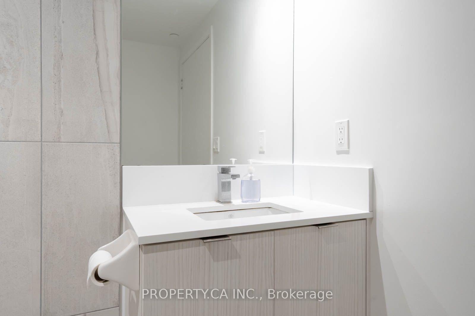Photo 11 of Unit 2612, 99 Broadway Avenue, Toronto, Mount Pleasant West — HOMEH