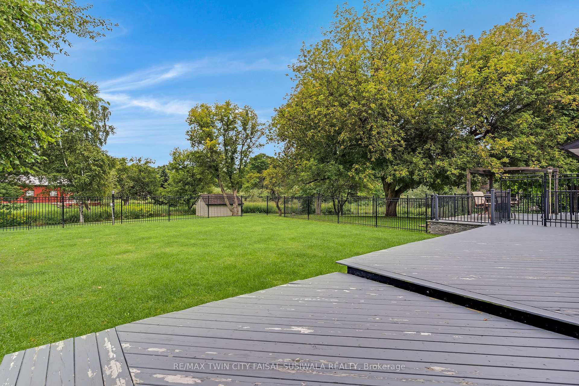 Photo 5 of 2172 Centre Road, Hamilton, Rural Flamborough — HOMEH