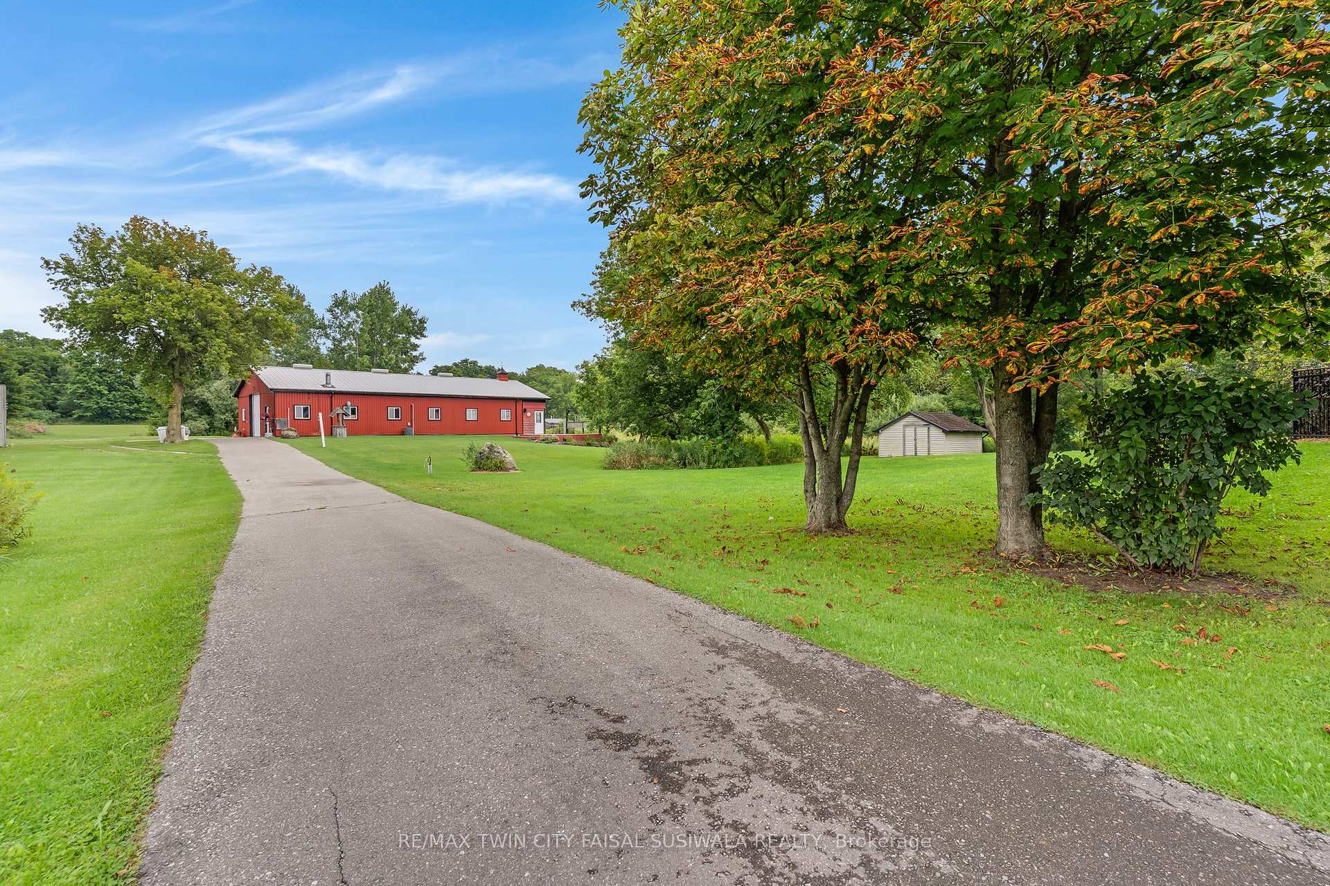 Photo 11 of 2172 Centre Road, Hamilton, Rural Flamborough — HOMEH