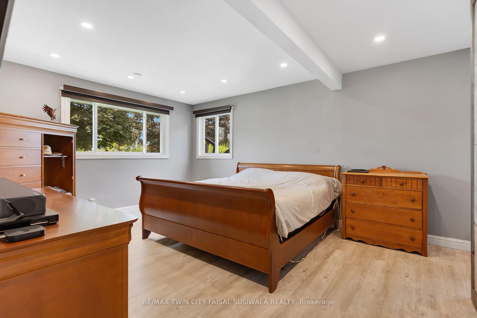 Photo 32 of 2172 Centre Road, Hamilton, Rural Flamborough — HOMEH