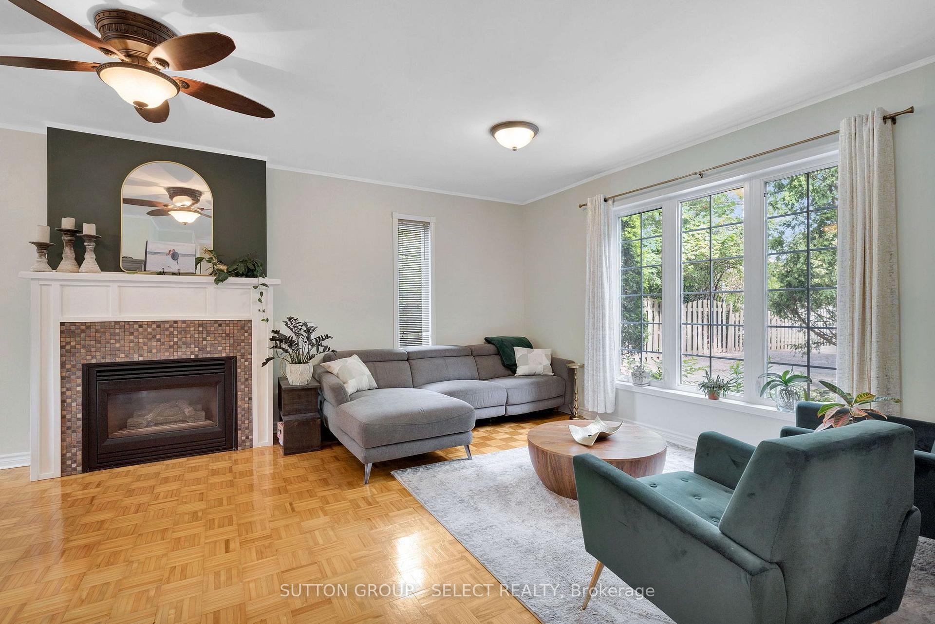Photo 7 of 1129 Sunningdale Road E, London, North C — HOMEH
