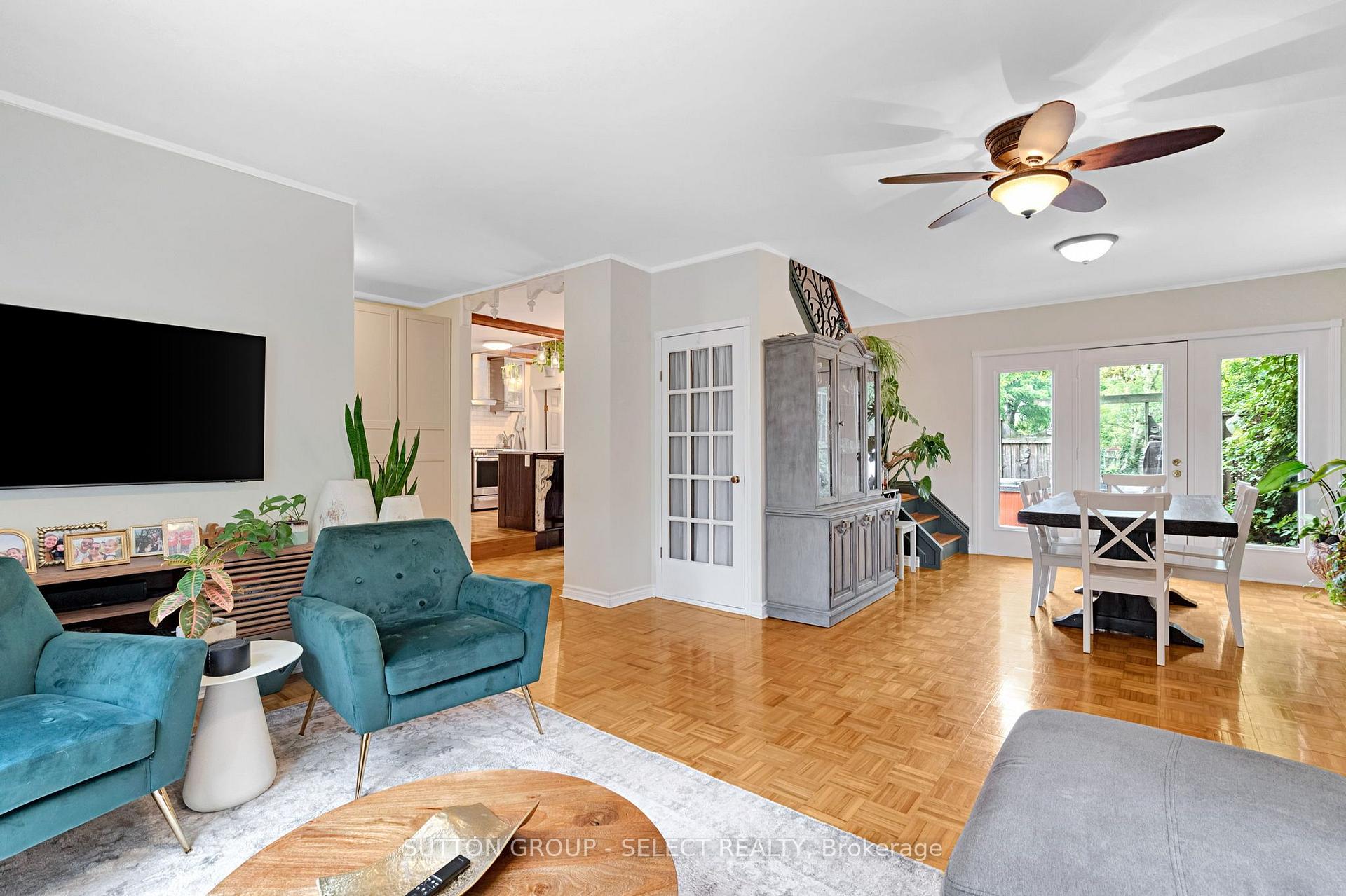 Photo 9 of 1129 Sunningdale Road E, London, North C — HOMEH