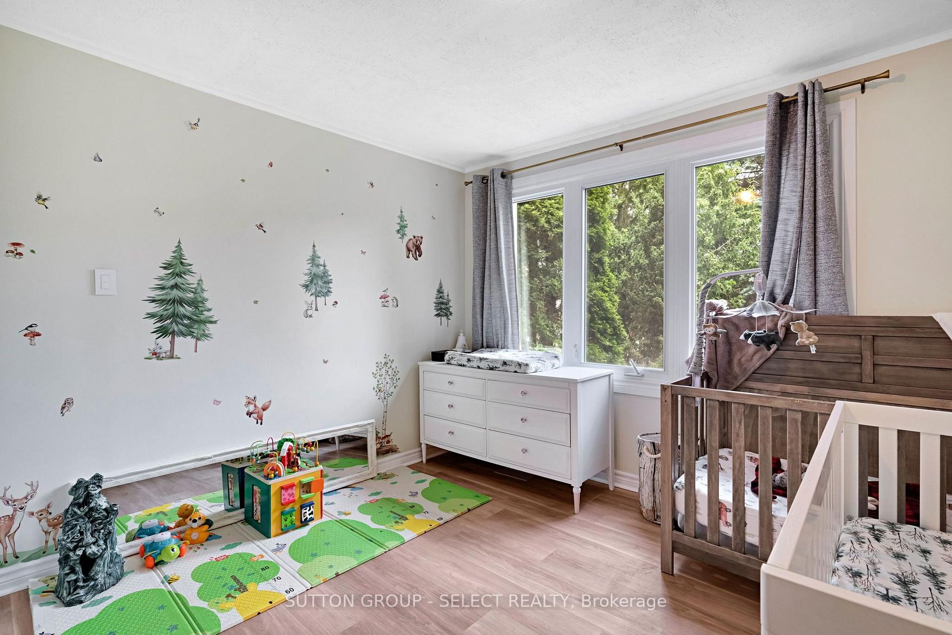 Photo 22 of 1129 Sunningdale Road E, London, North C — HOMEH