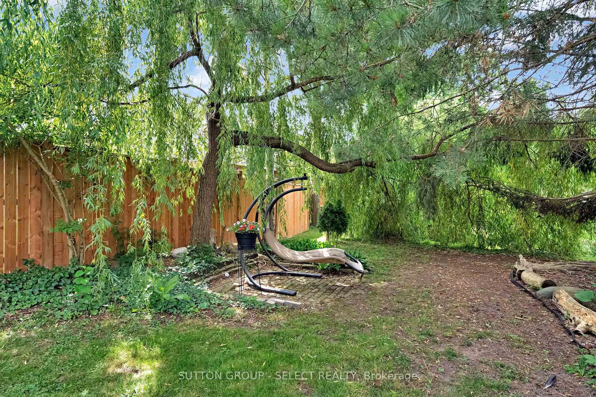 Photo 33 of 1129 Sunningdale Road E, London, North C — HOMEH