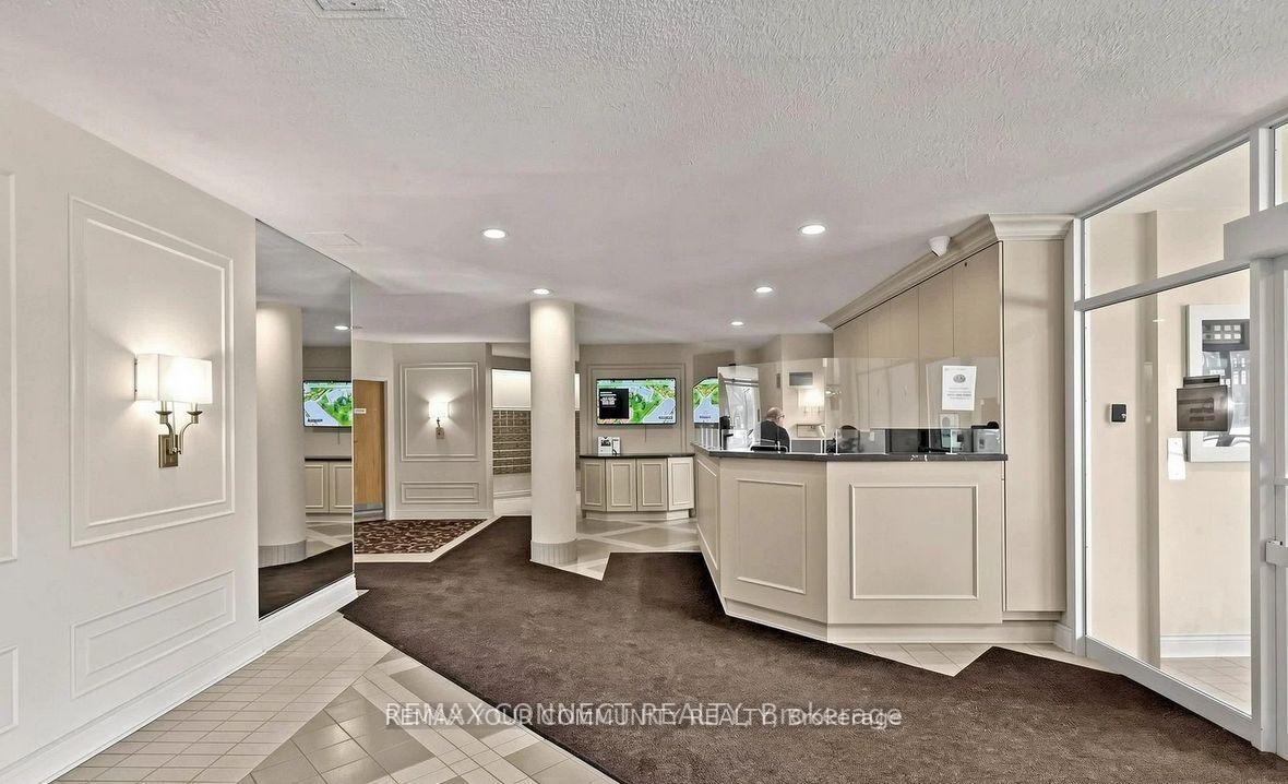 Photo 15 of Unit 221, 326 Major Mackenzie Drive E, Richmond Hill, Crosby — HOMEH