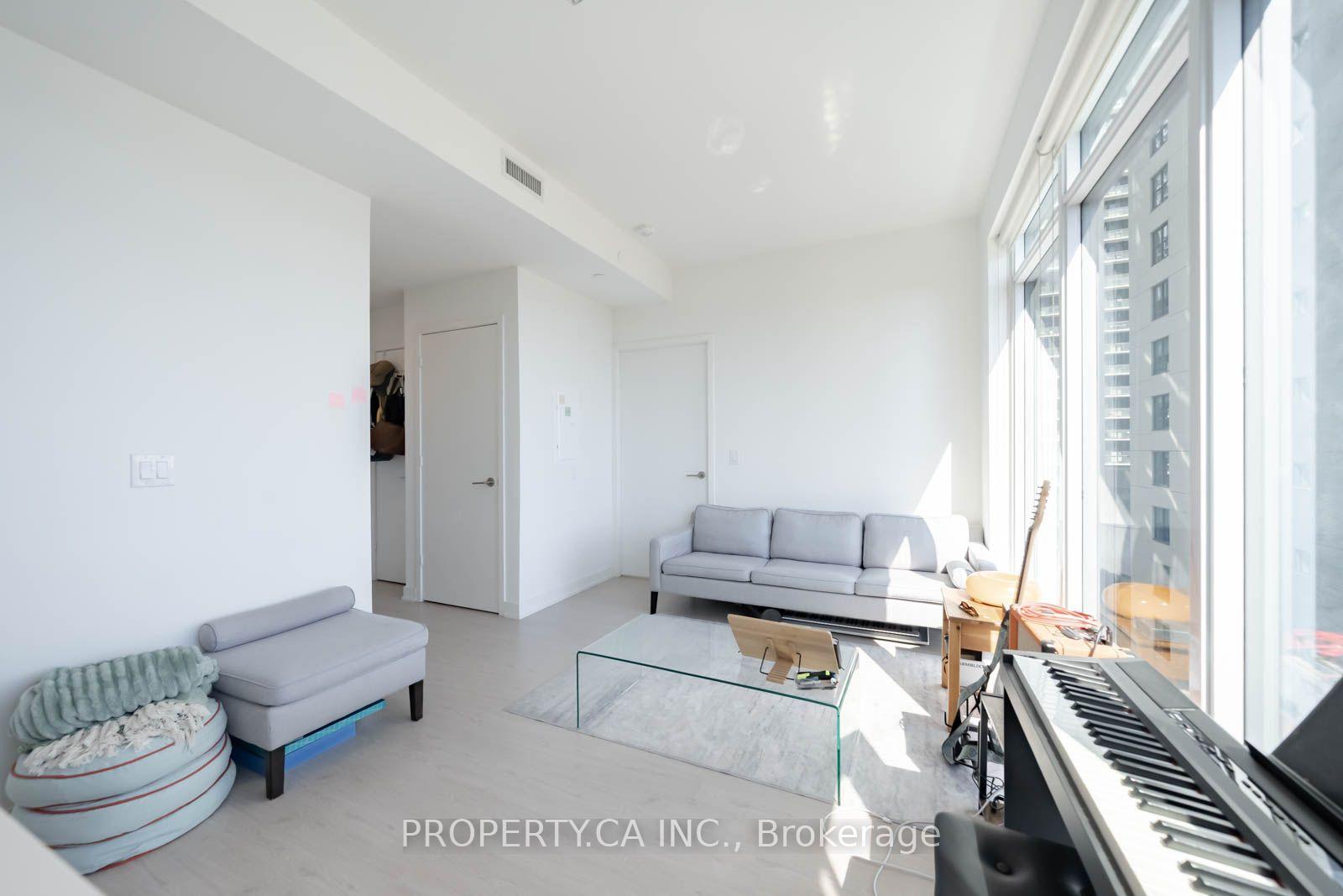 Photo 3 of Unit 1509, 65 Mutual Street, Toronto, Church-Yonge Corridor — HOMEH