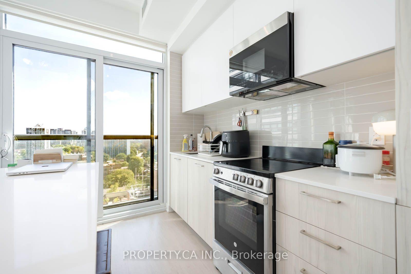 Photo 6 of Unit 1509, 65 Mutual Street, Toronto, Church-Yonge Corridor — HOMEH