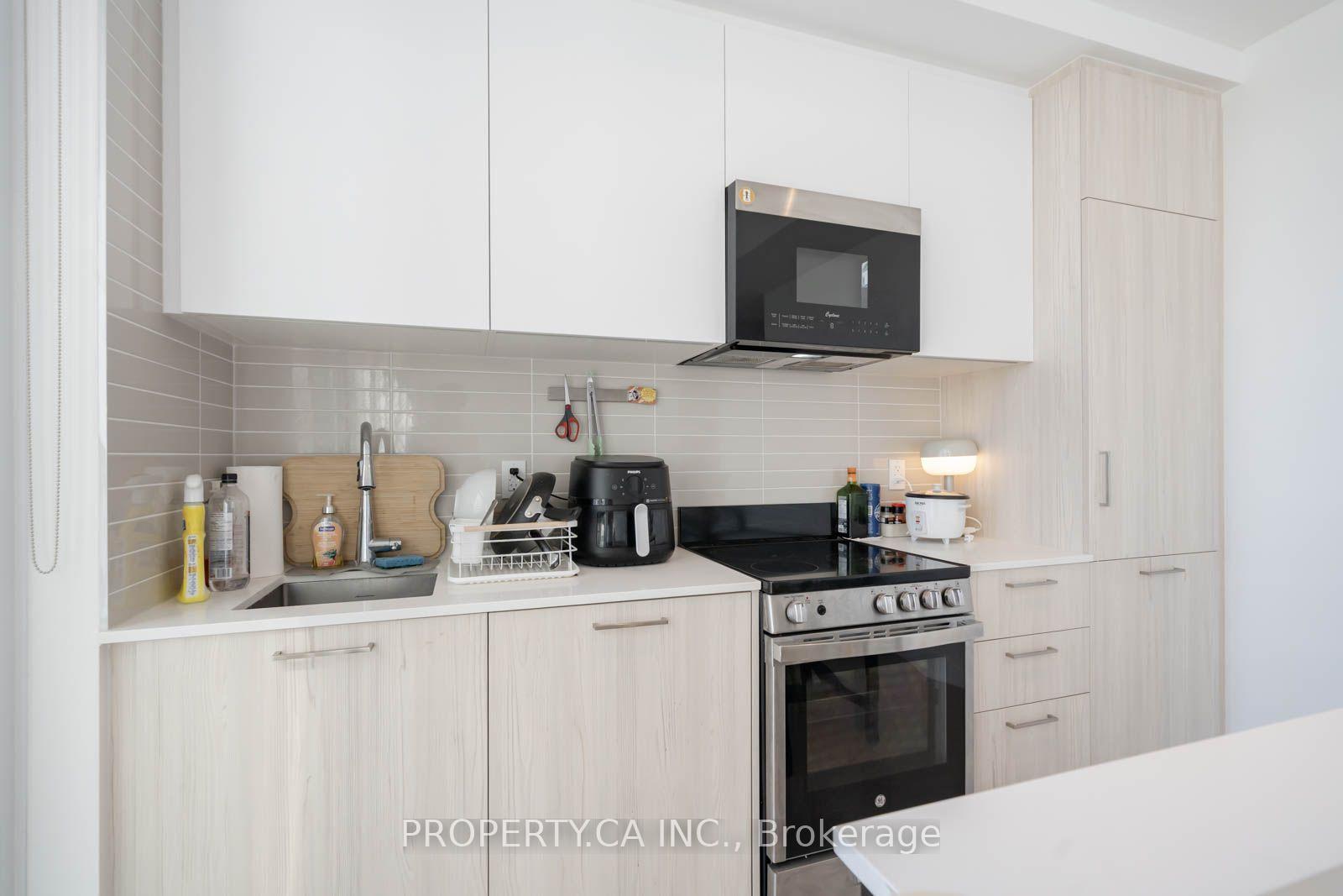 Photo 7 of Unit 1509, 65 Mutual Street, Toronto, Church-Yonge Corridor — HOMEH