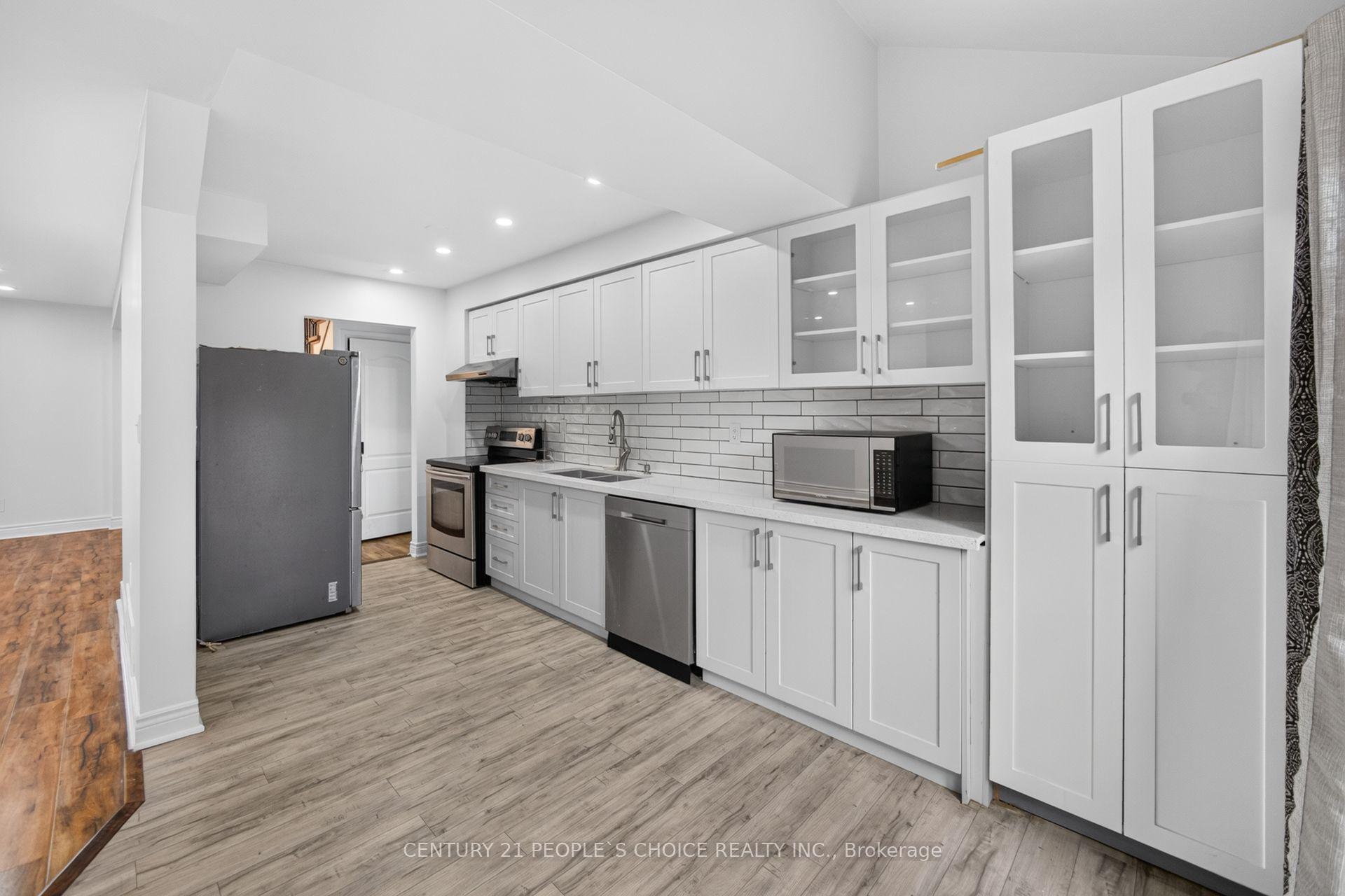 Photo 14 of 658 Galloway Crescent, Mississauga, Creditview — HOMEH
