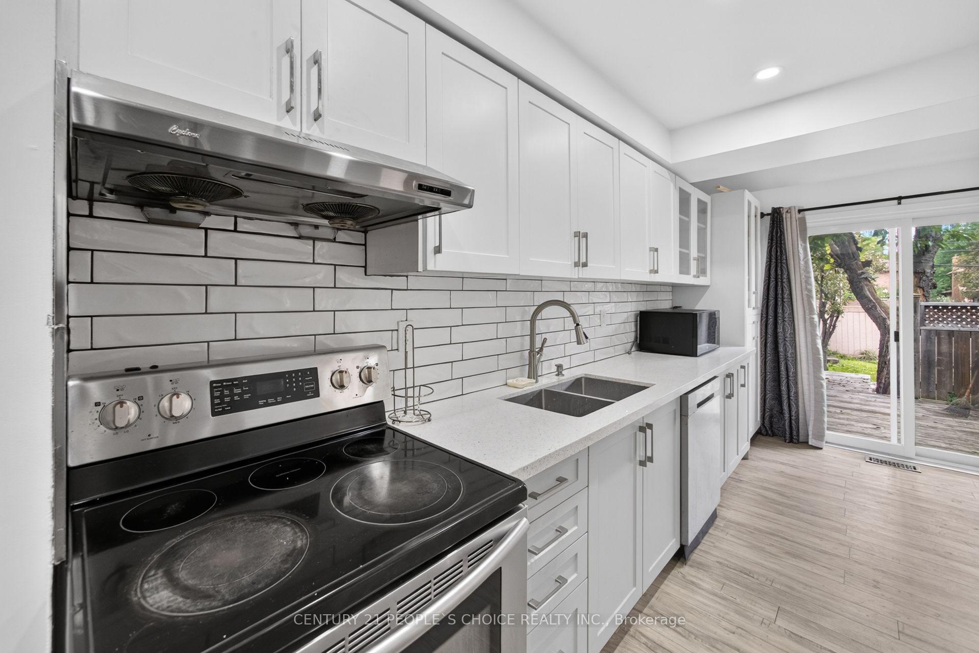 Photo 18 of 658 Galloway Crescent, Mississauga, Creditview — HOMEH