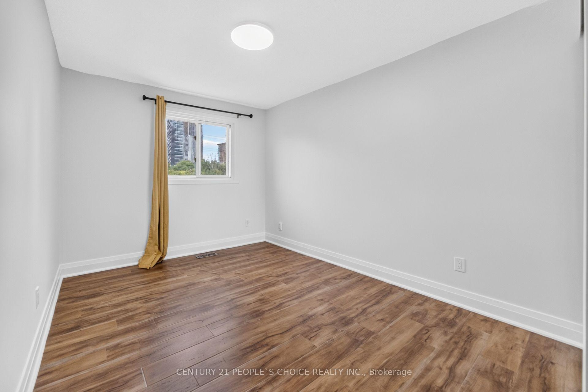 Photo 25 of 658 Galloway Crescent, Mississauga, Creditview — HOMEH