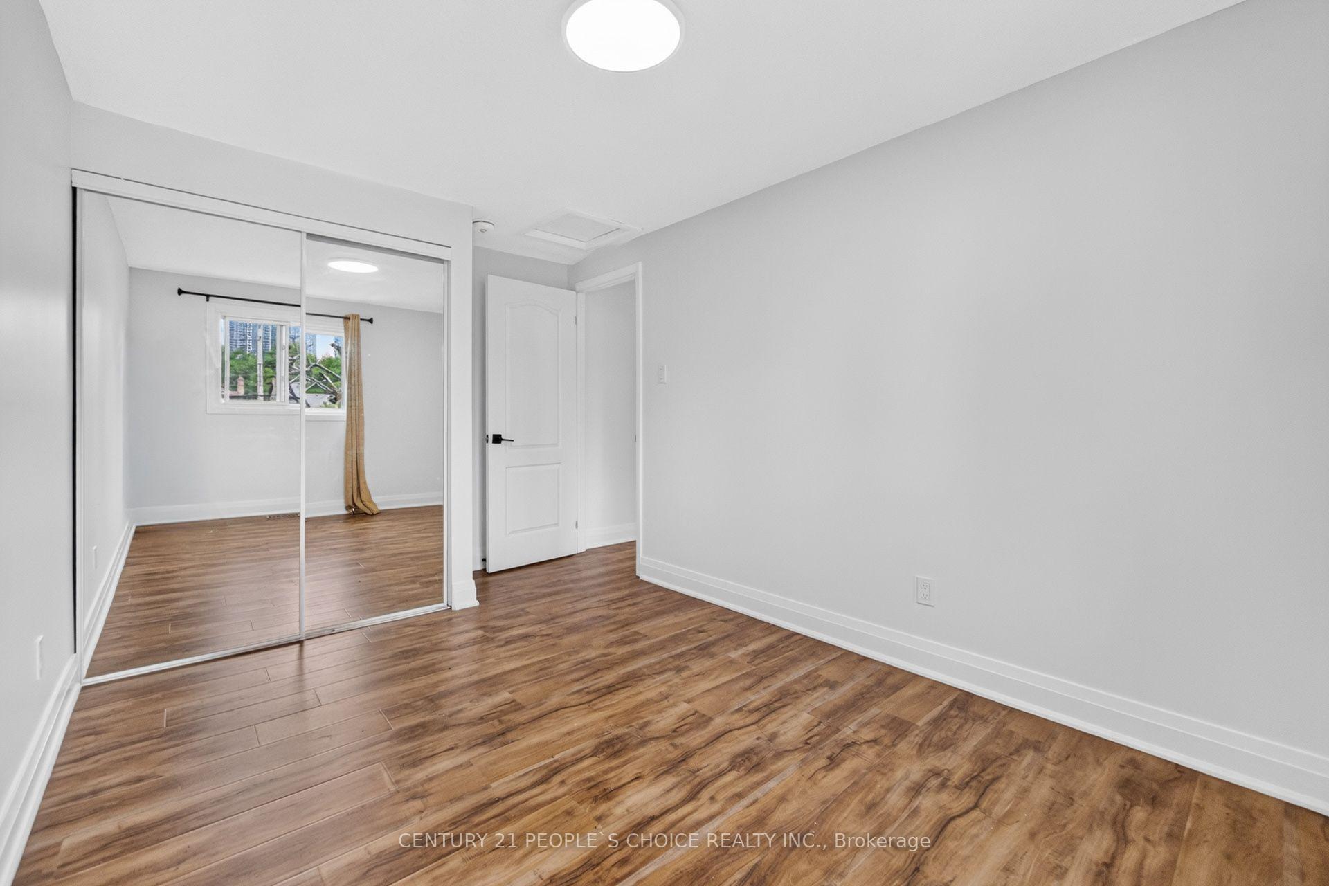 Photo 26 of 658 Galloway Crescent, Mississauga, Creditview — HOMEH