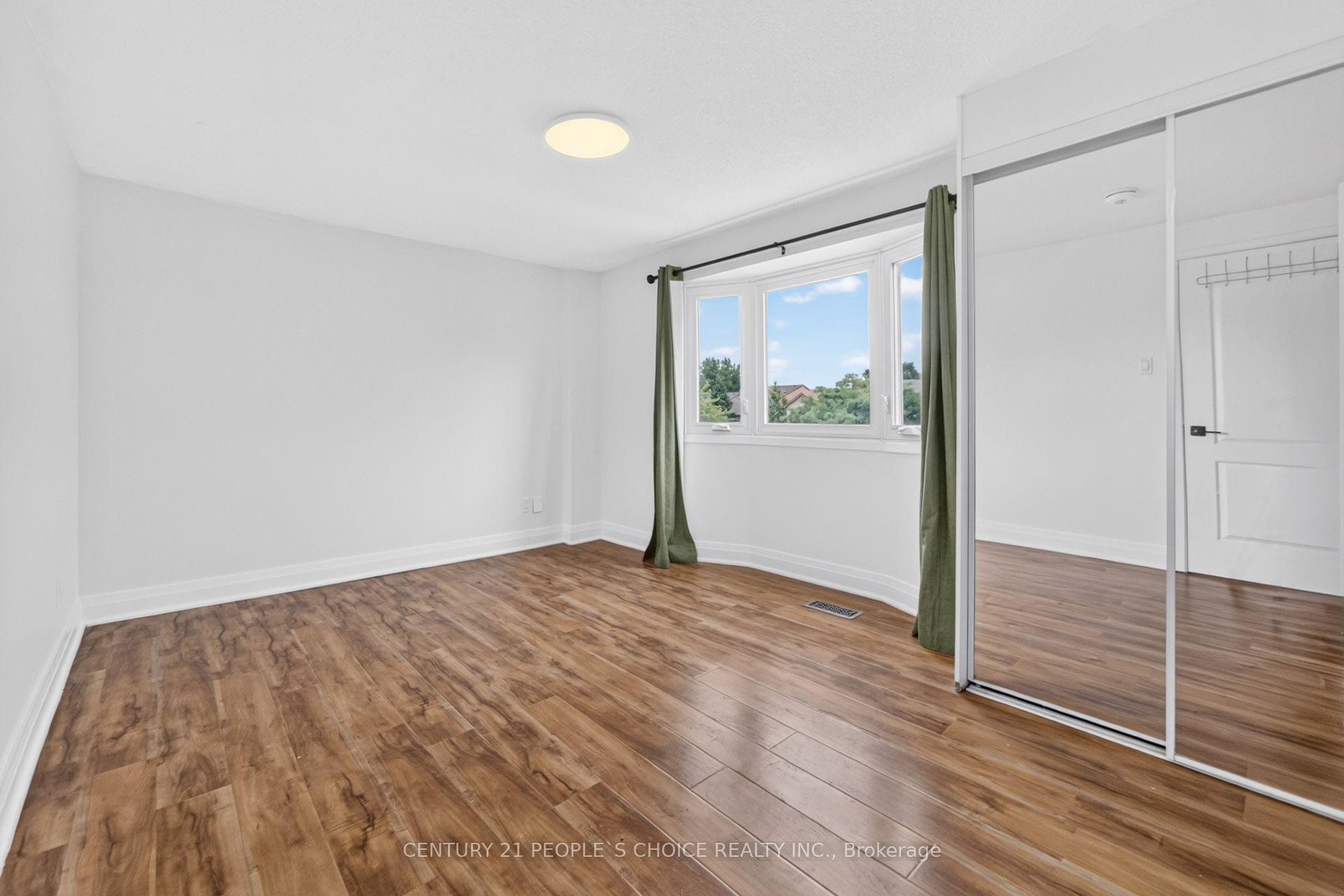 Photo 27 of 658 Galloway Crescent, Mississauga, Creditview — HOMEH