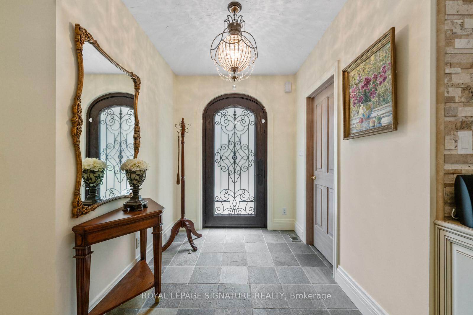 Photo 5 of 30 Kingswood Drive, King, Rural King — HOMEH