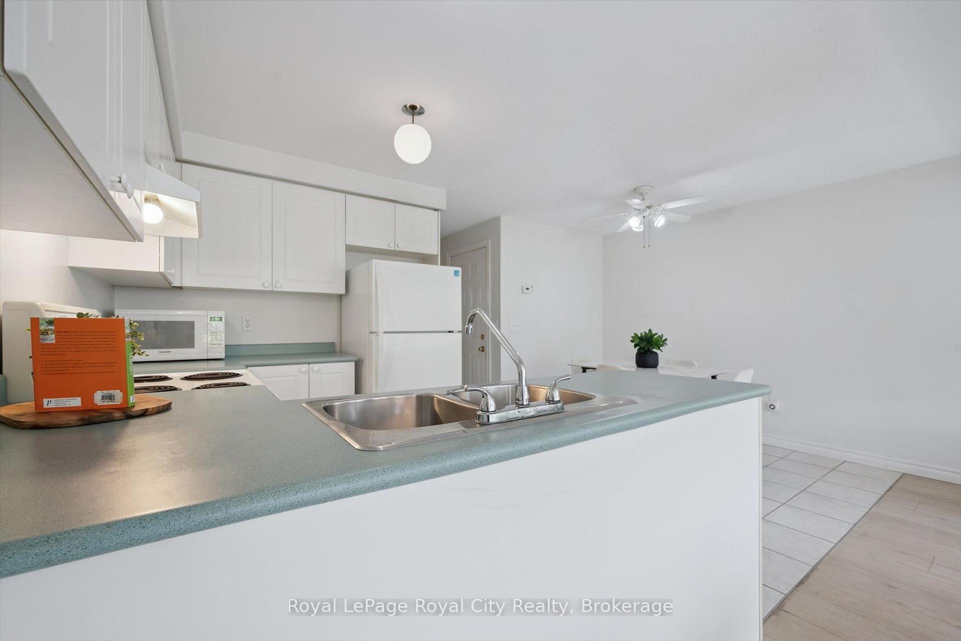Photo 25 of 811 Edinburgh Road S, Guelph, Kortright West — HOMEH