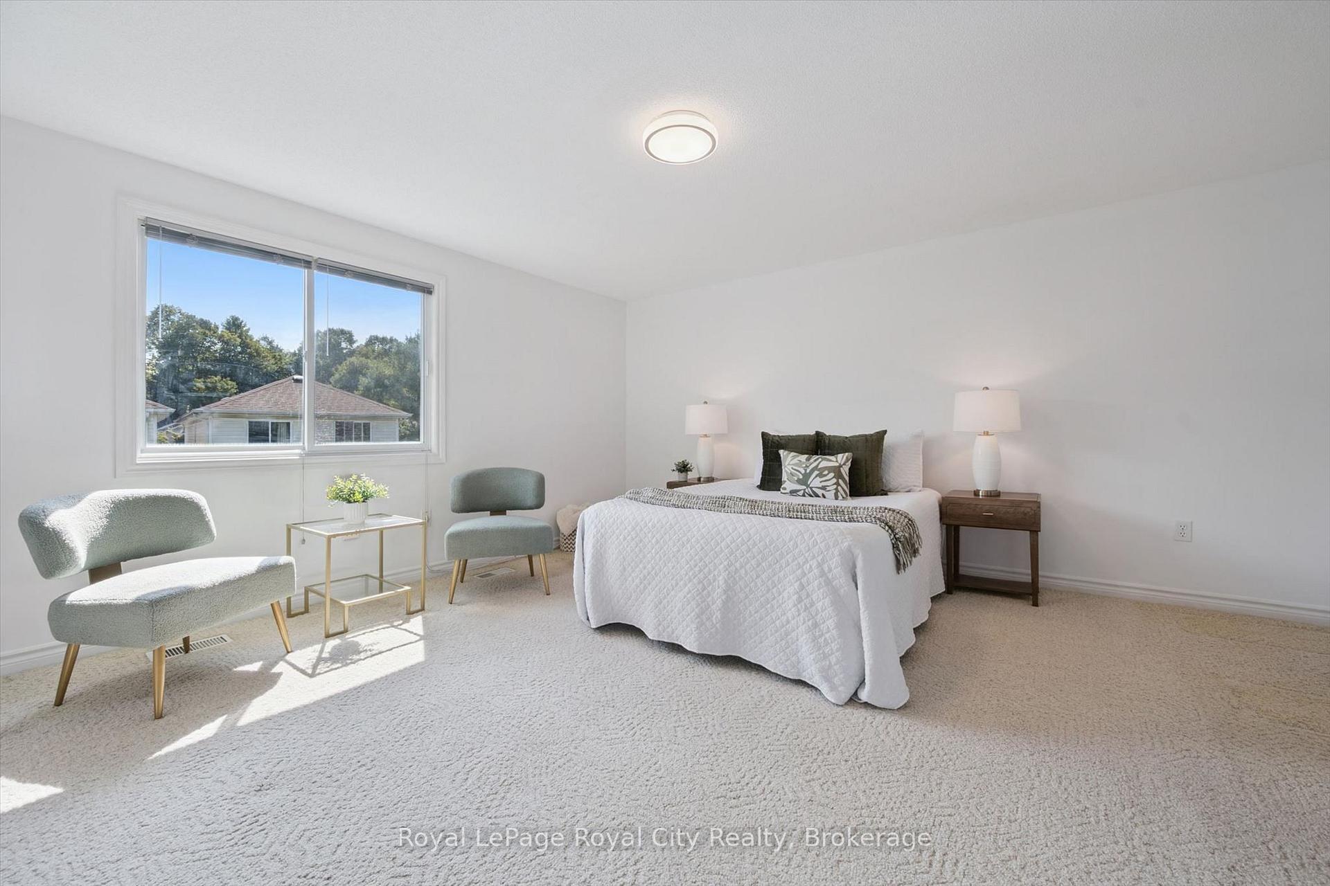 Photo 30 of 811 Edinburgh Road S, Guelph, Kortright West — HOMEH