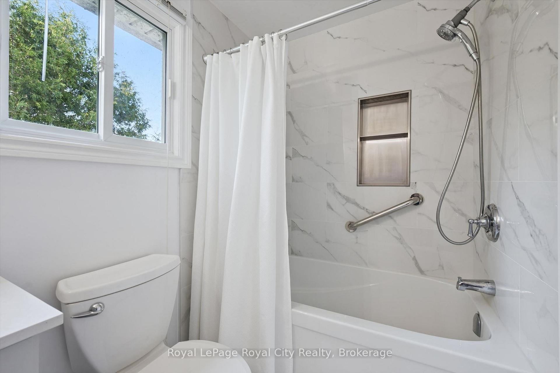 Photo 37 of 811 Edinburgh Road S, Guelph, Kortright West — HOMEH