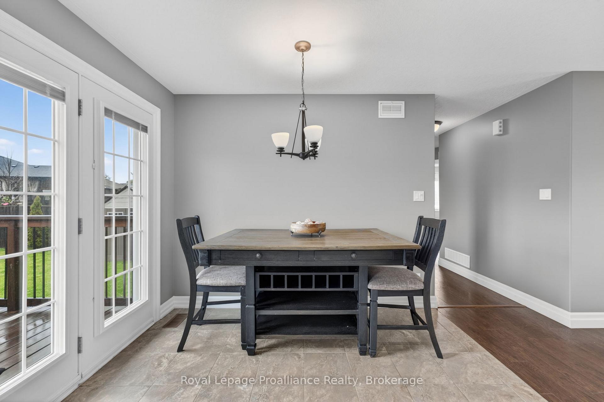 Photo 8 of 32 Aspen Drive, Quinte West, Murray Ward — HOMEH