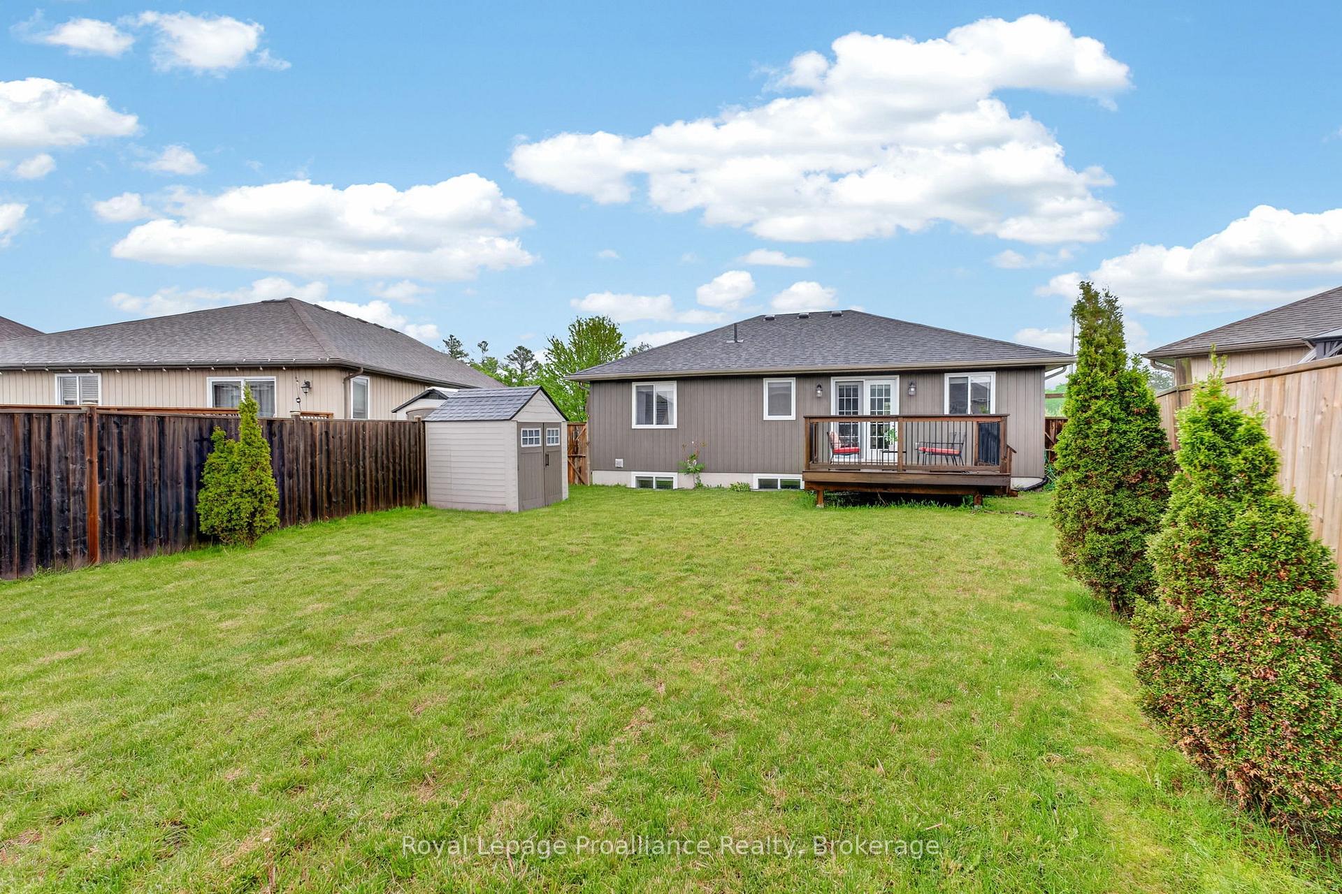 Photo 25 of 32 Aspen Drive, Quinte West, Murray Ward — HOMEH