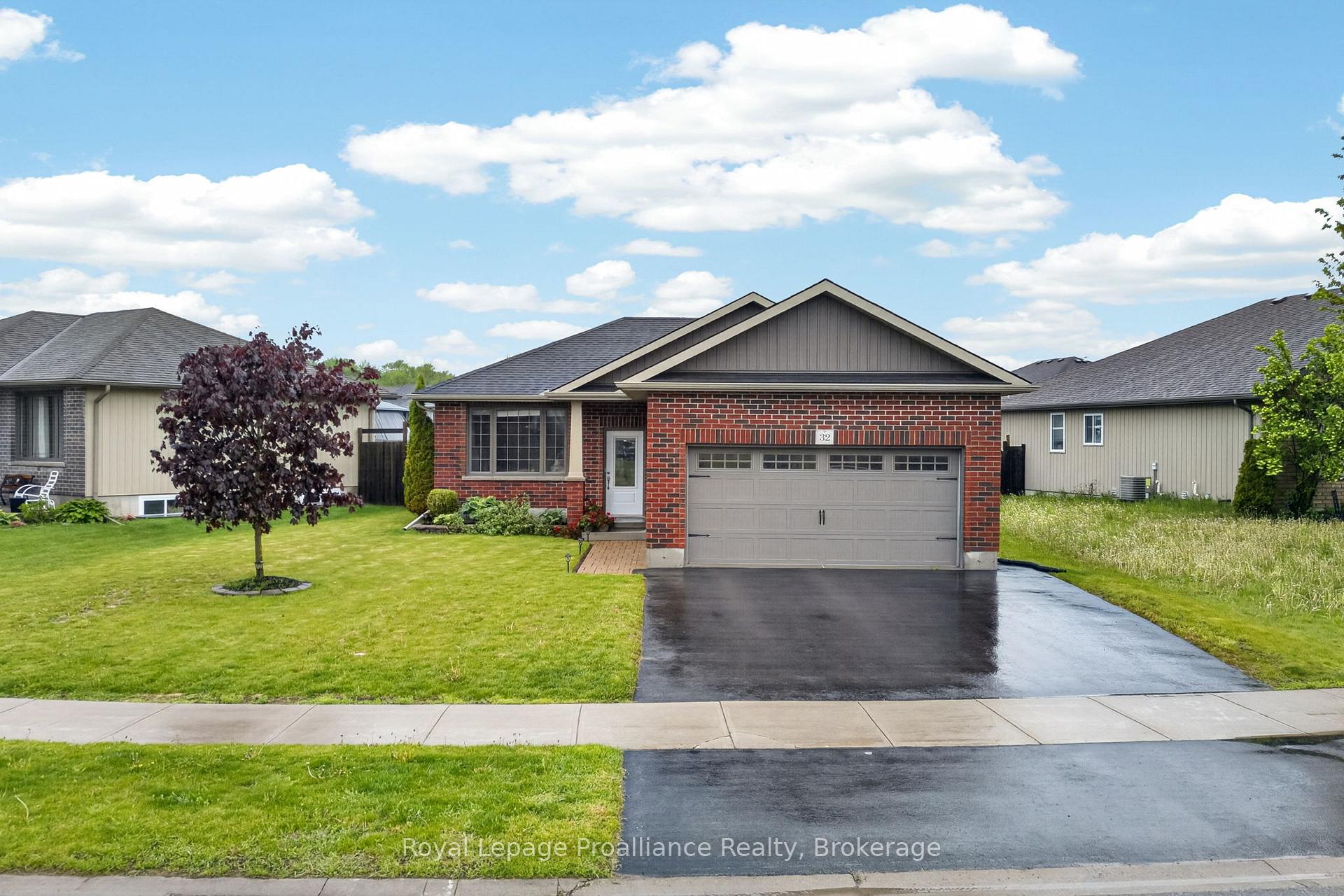 Photo 28 of 32 Aspen Drive, Quinte West, Murray Ward — HOMEH