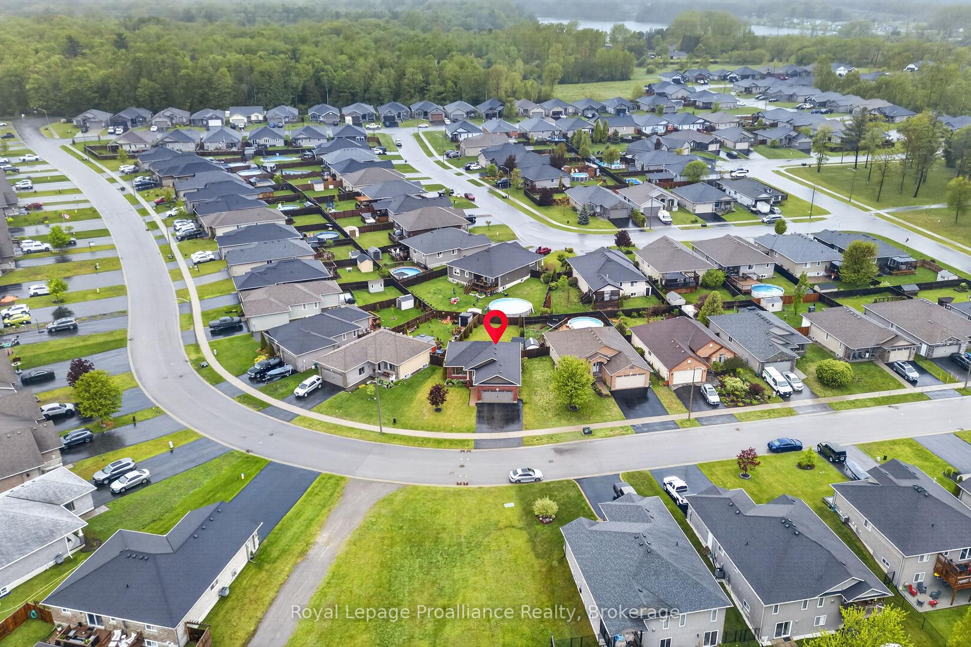 Photo 31 of 32 Aspen Drive, Quinte West, Murray Ward — HOMEH
