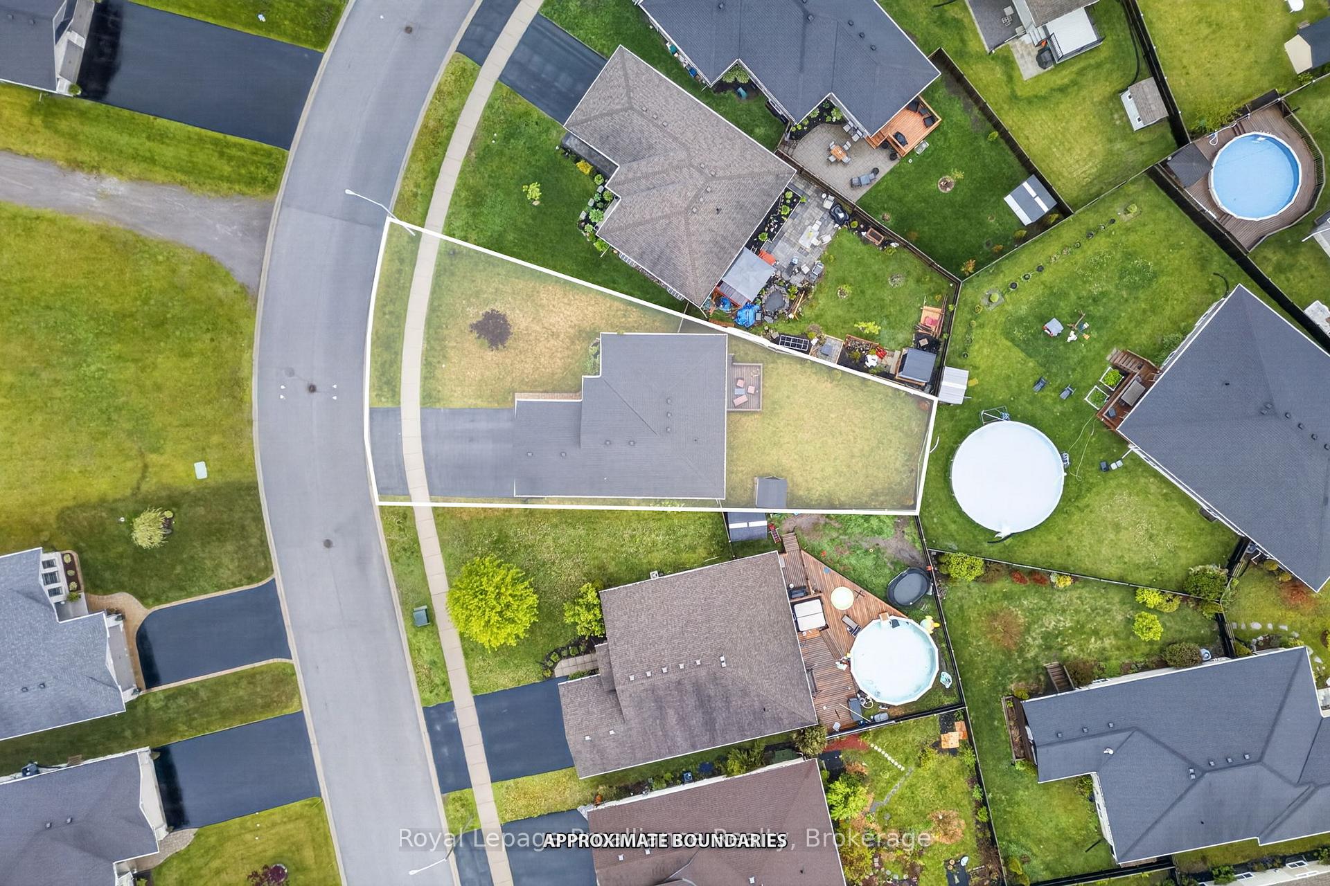 Photo 32 of 32 Aspen Drive, Quinte West, Murray Ward — HOMEH