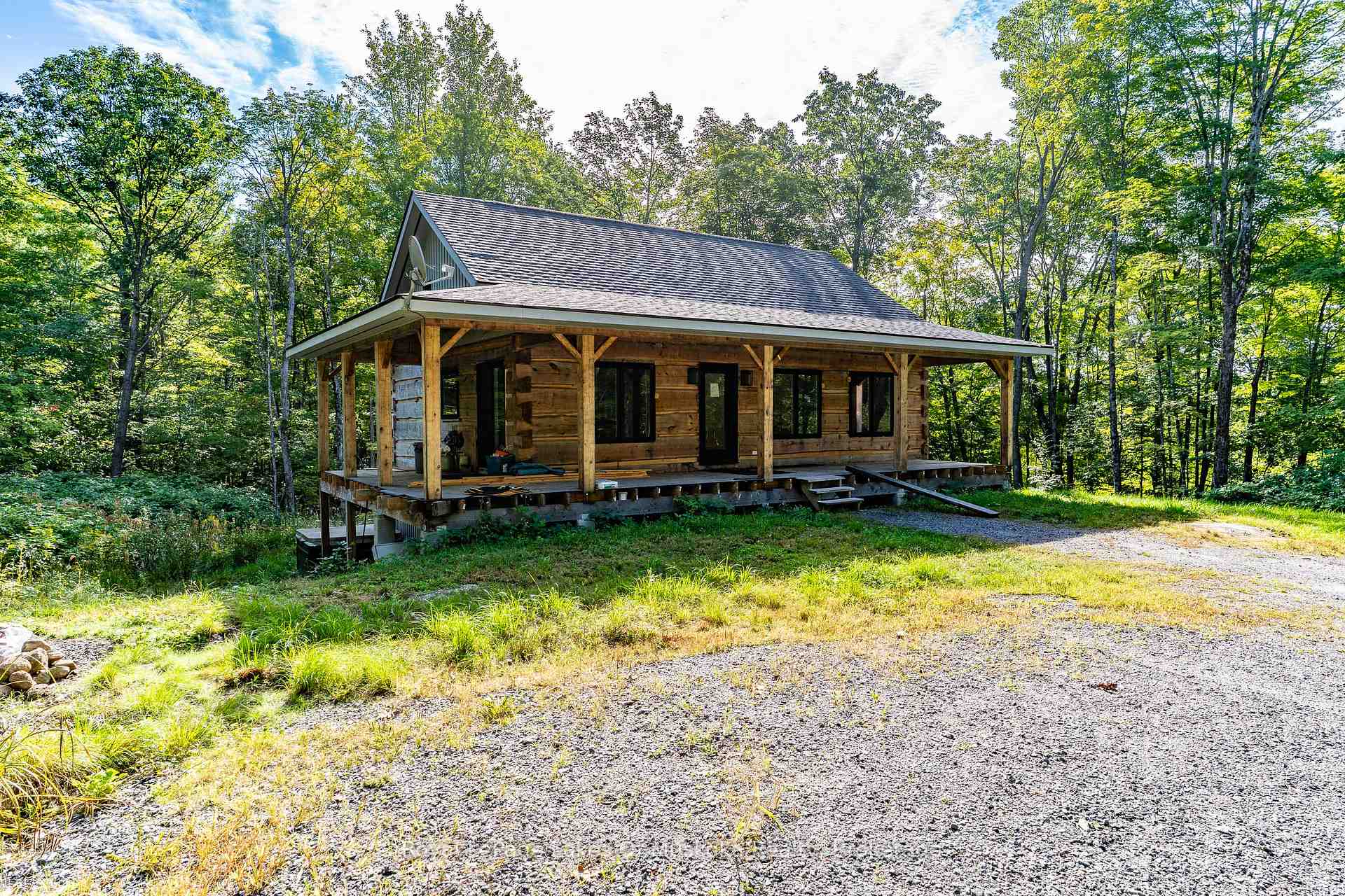 Photo of 1029 Whiteside Road