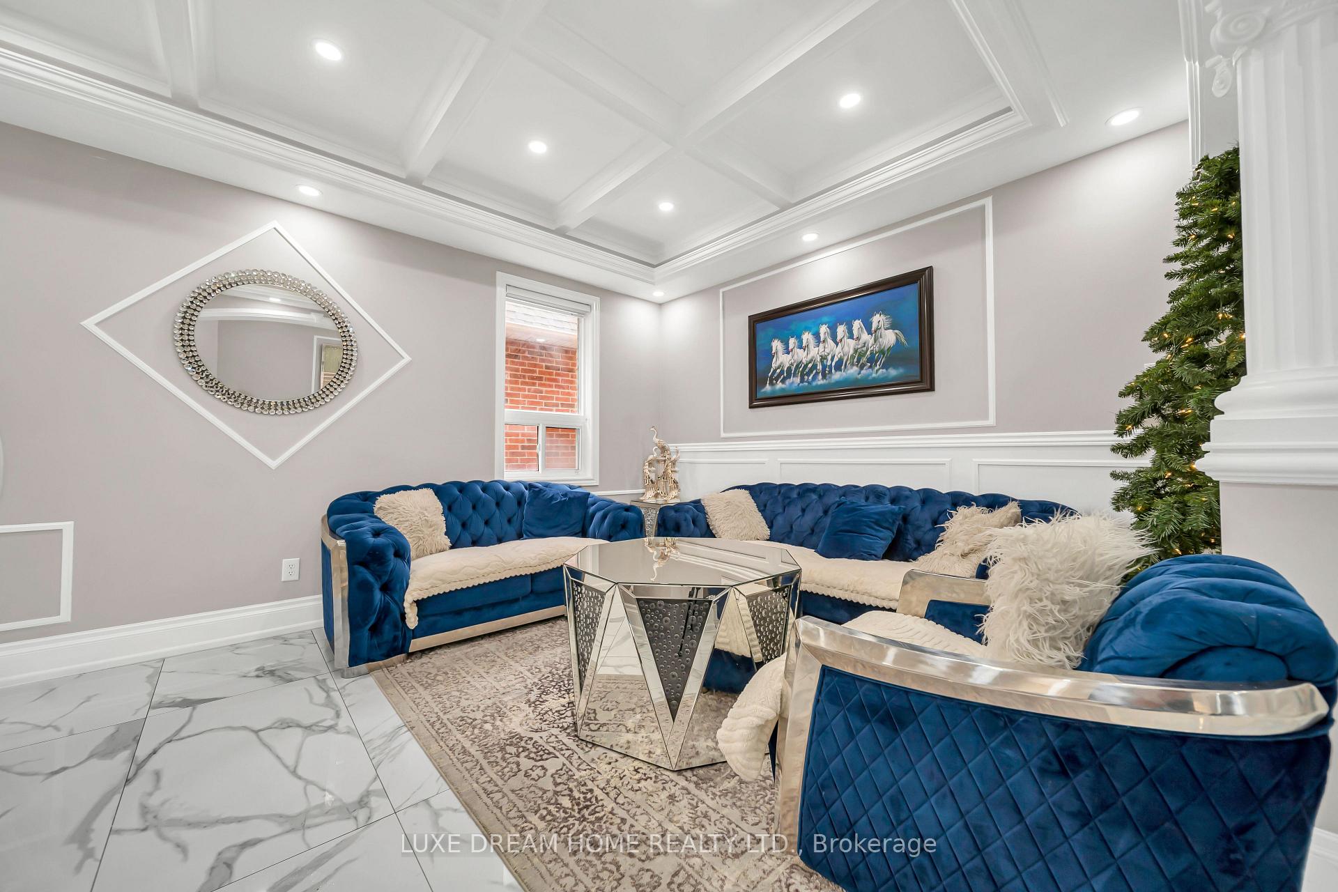 Photo 8 of 16 Powell Drive E, Brampton, Sandringham-Wellington — HOMEH