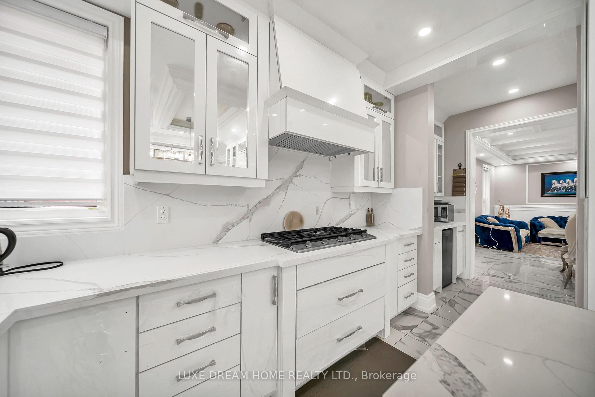Photo 16 of 16 Powell Drive E, Brampton, Sandringham-Wellington — HOMEH