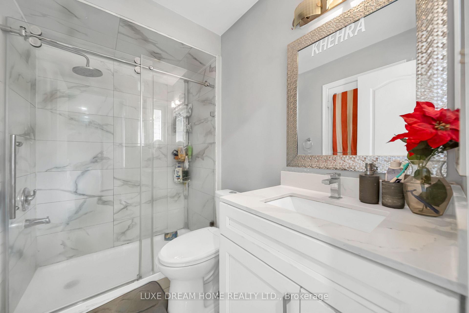 Photo 25 of 16 Powell Drive E, Brampton, Sandringham-Wellington — HOMEH
