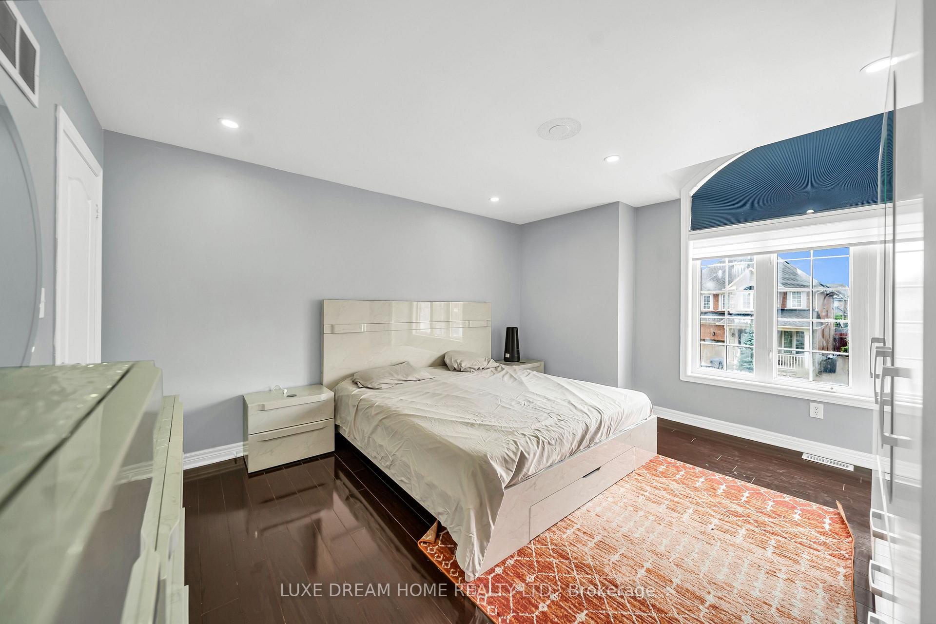 Photo 26 of 16 Powell Drive E, Brampton, Sandringham-Wellington — HOMEH