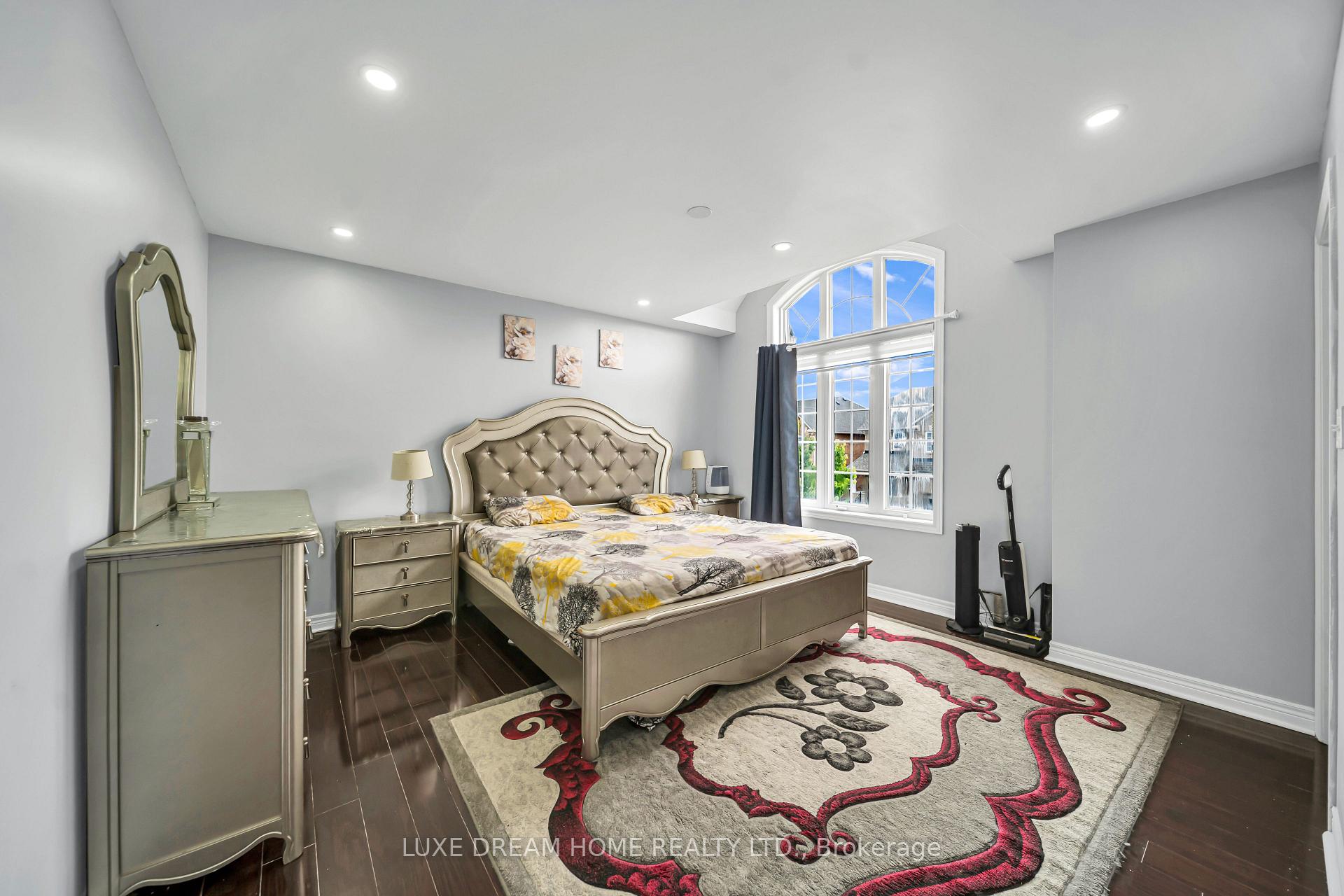 Photo 27 of 16 Powell Drive E, Brampton, Sandringham-Wellington — HOMEH