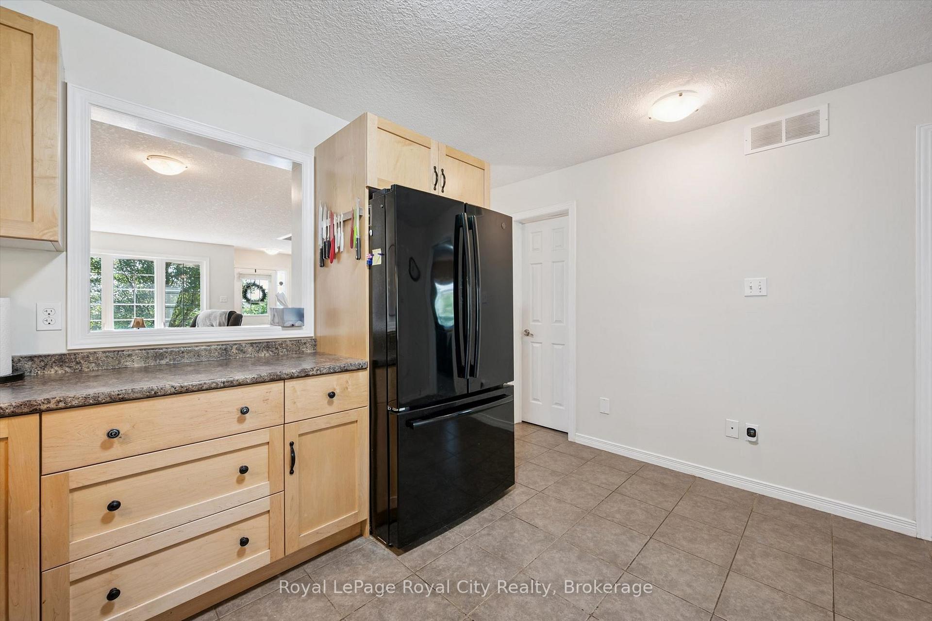 Photo 11 of 105 Spencer Drive, Centre Wellington, Elora/Salem — HOMEH