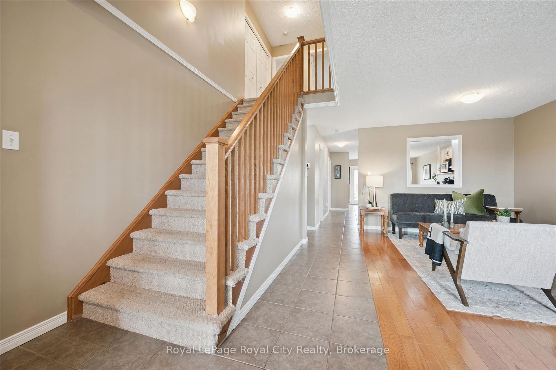 Photo 20 of 105 Spencer Drive, Centre Wellington, Elora/Salem — HOMEH
