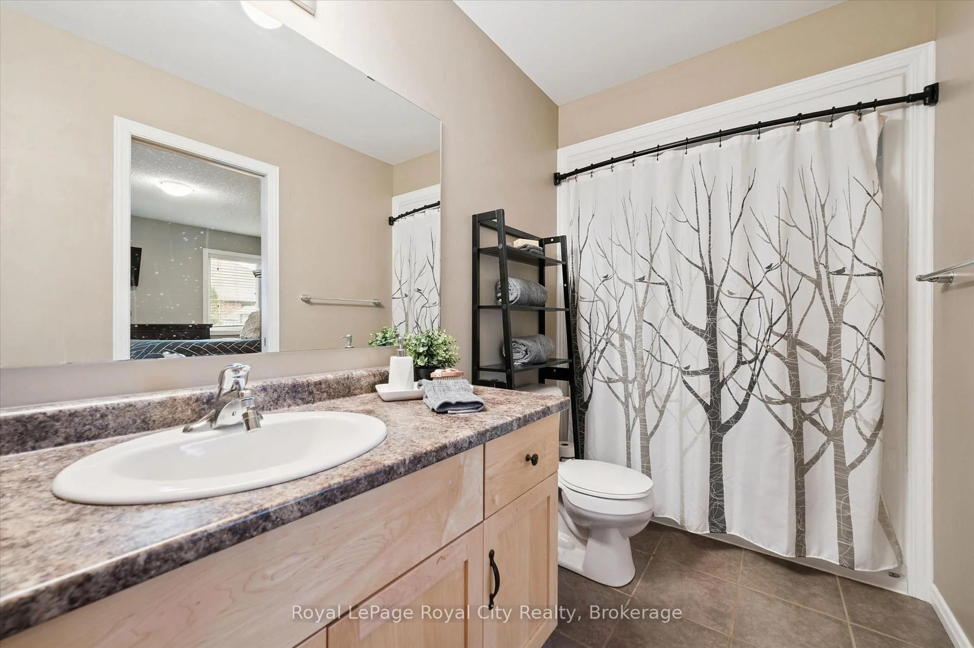 Photo 18 of 105 Spencer Drive, Centre Wellington, Elora/Salem — HOMEH